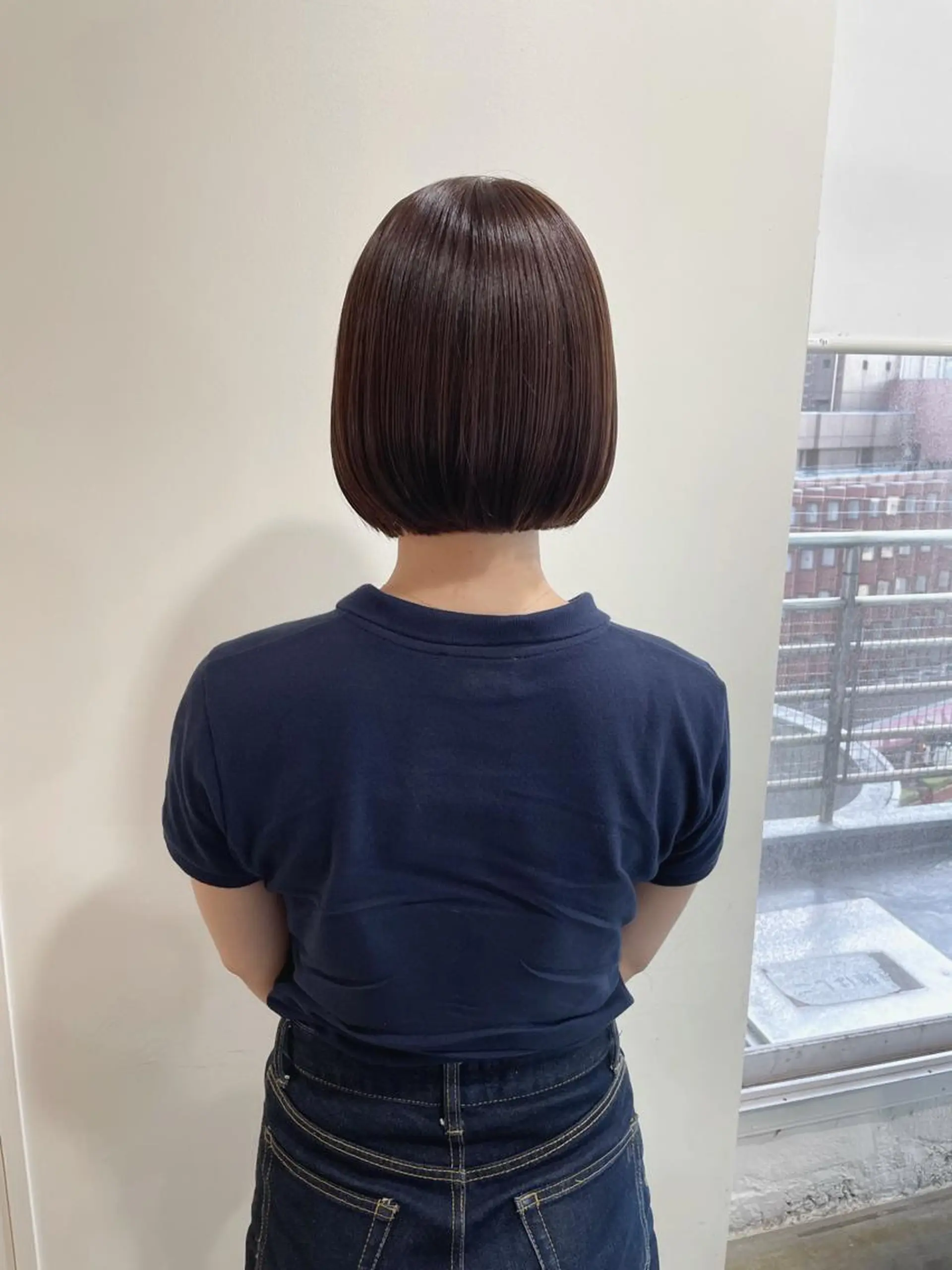 ショート カラー ディープパープル パープルカラー ボブ カット トリートメント MIOベージュカラー 柔らかいカラーのヘアスタイル