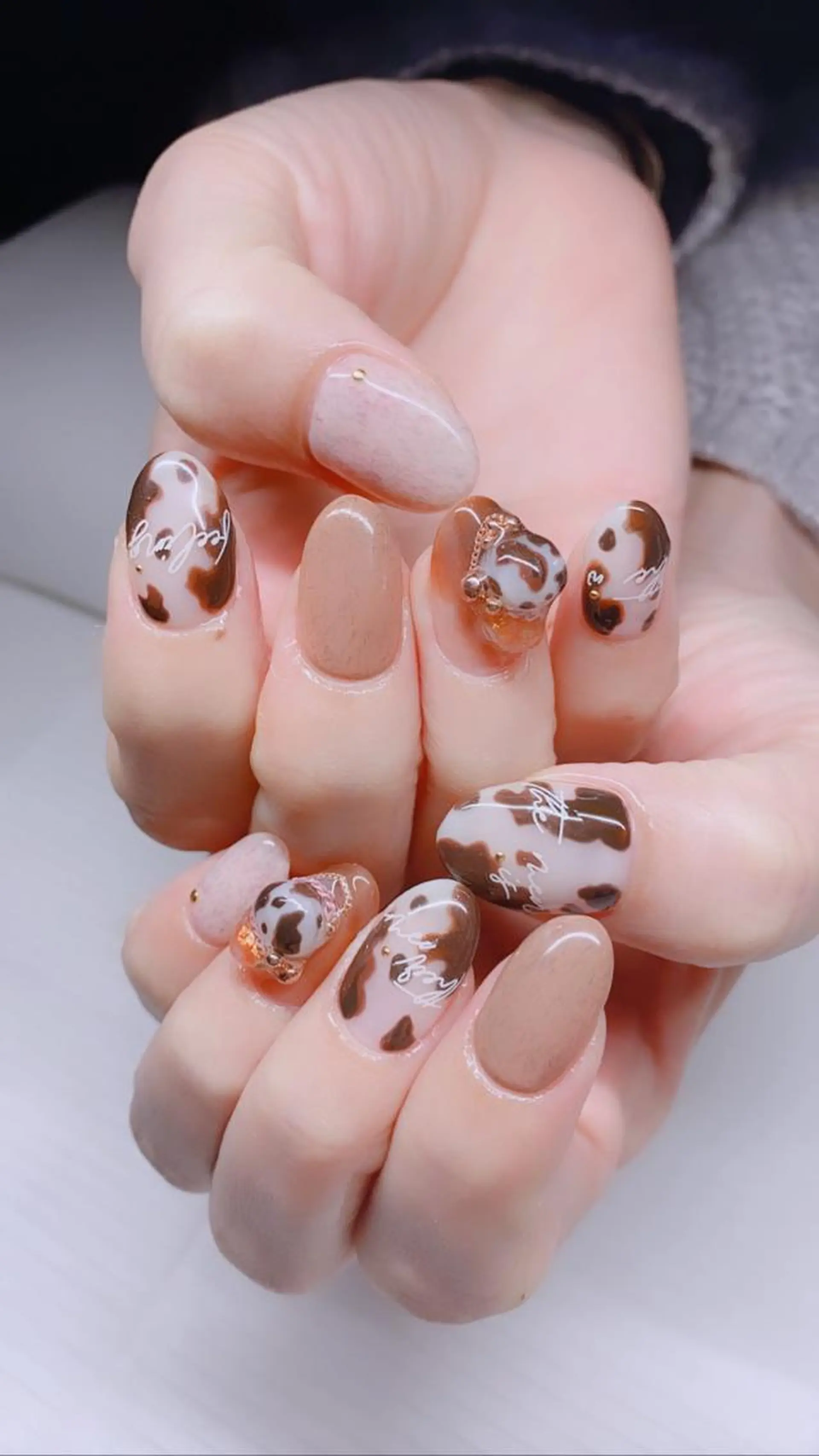 ネイル ハンドネイル JINI NAIL所属・ジニ ネイルのネイルデザイン