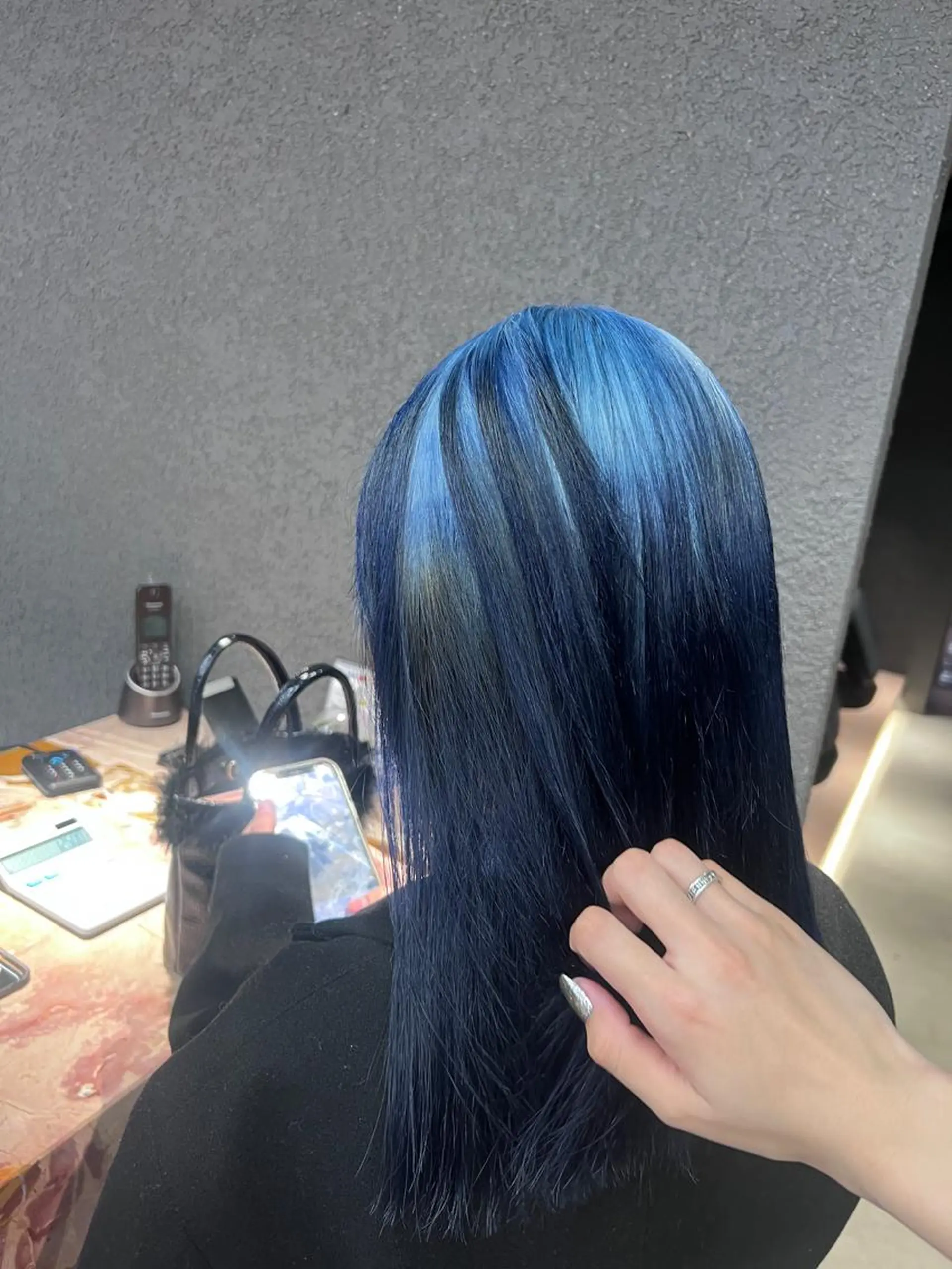 セミロング カラー 紬/enne/ブリー チ/ハイトーンのヘアスタイル