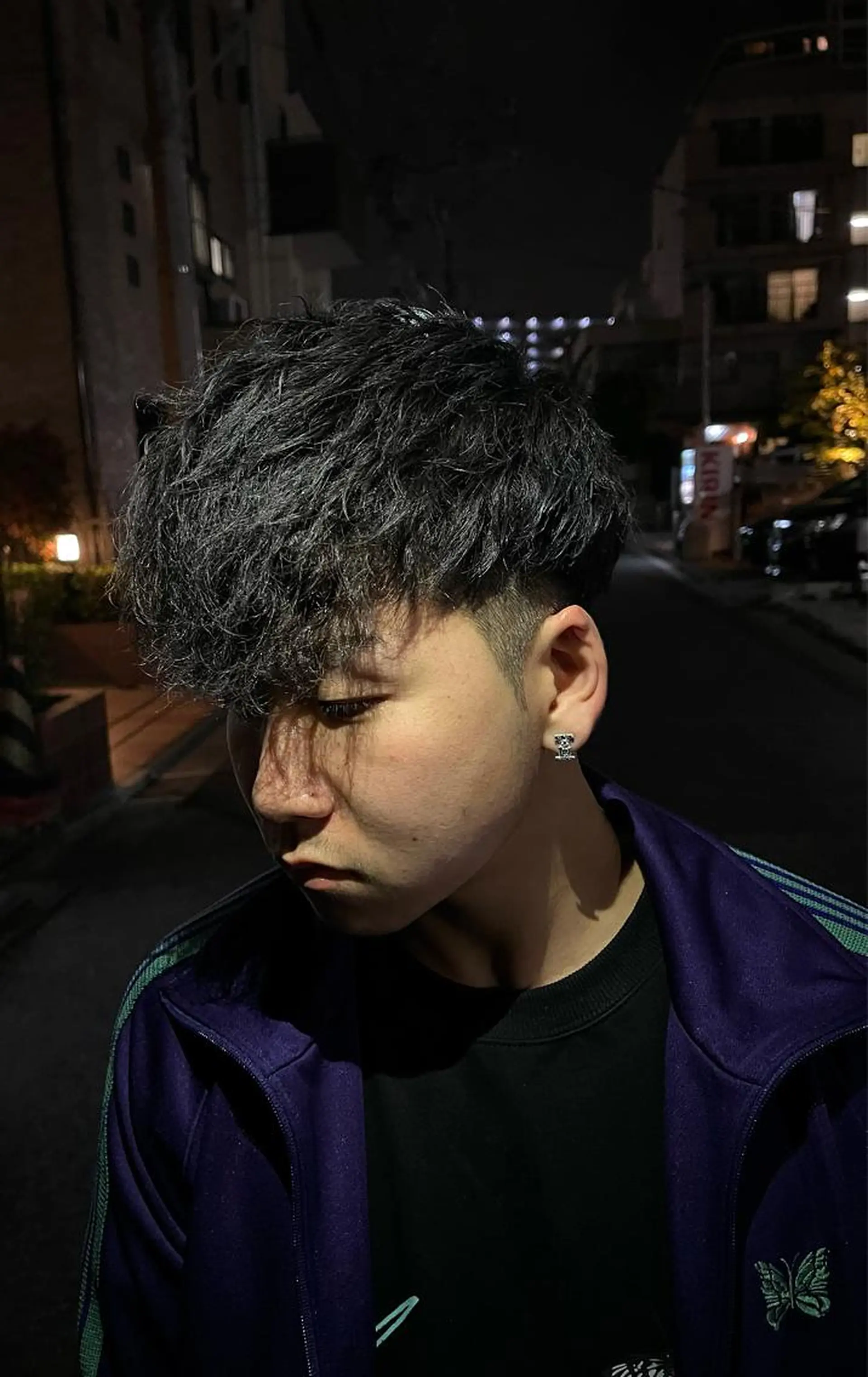 ミディアム パーマ メンズ ミディアムパーマ メンズパーマ メンズツイストパーマ ツイストパーマ カット パーマ Men's  hair salon PLAISIR所属・【店長】小山 泰生のヘアスタイル