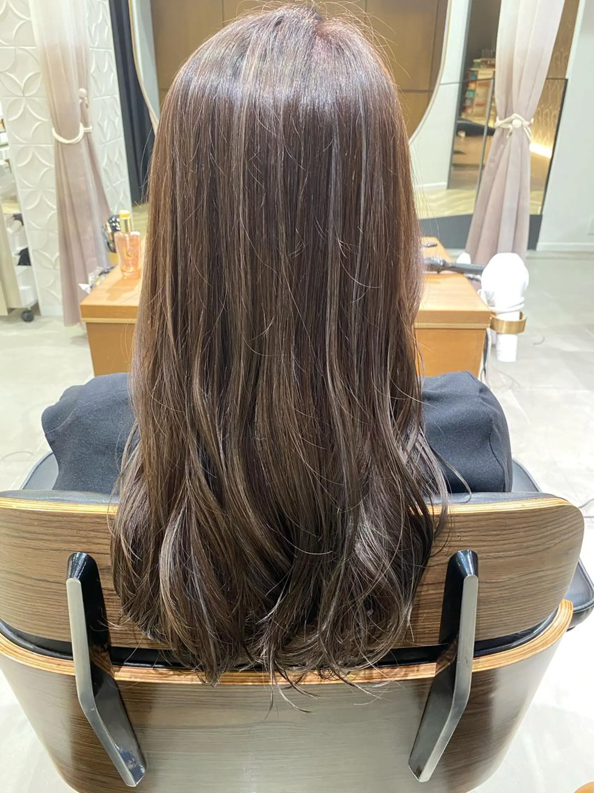 ロング カラー ハイライトカラー ハイライト カット ヘアカラー FURUSHO所属・髪質改善/縮毛矯正 /メンズパーマ川田のヘアスタイル