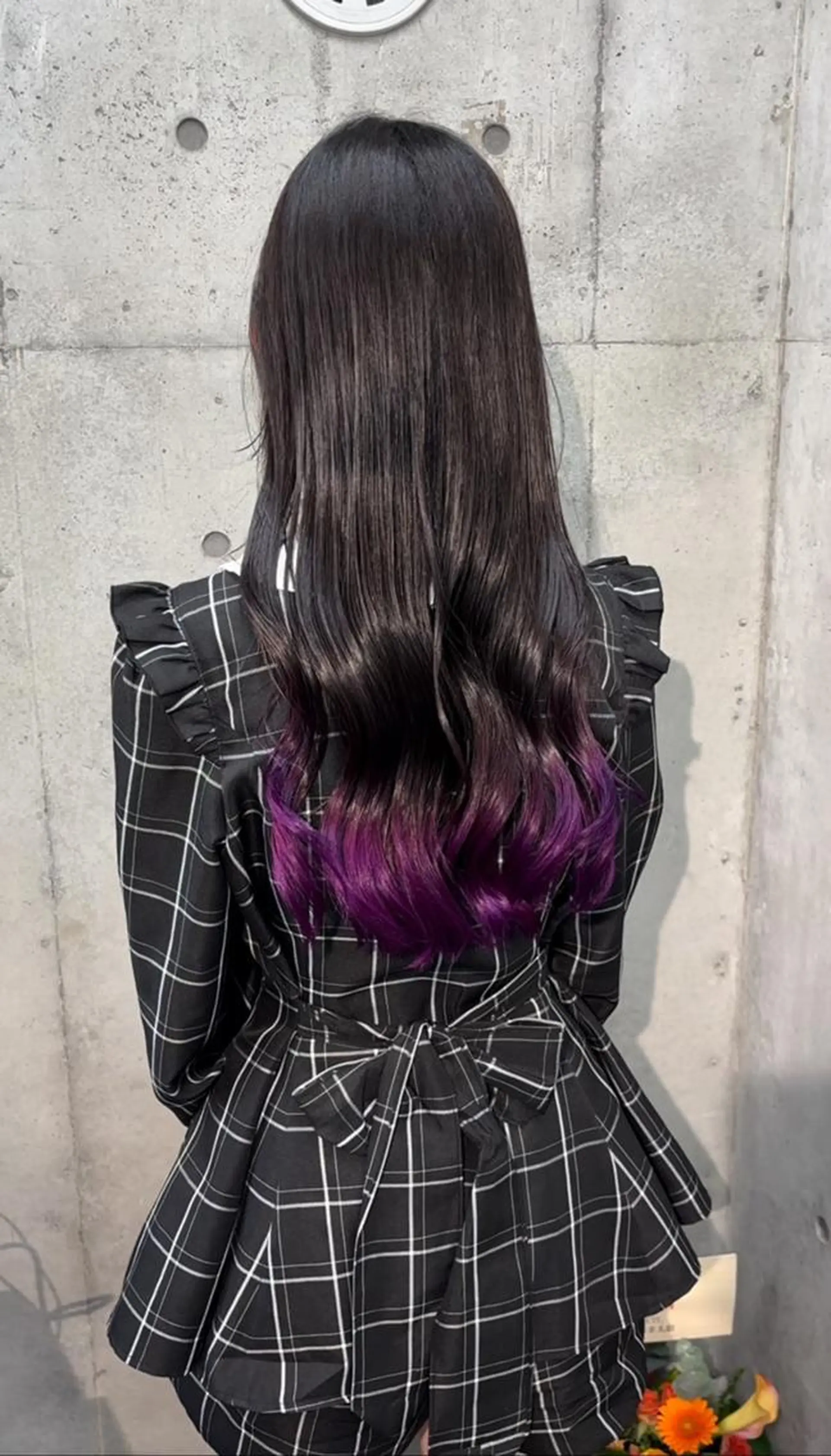 ミディアム カラー ウルフカットデザイン カラー特化アールイーのヘアスタイル