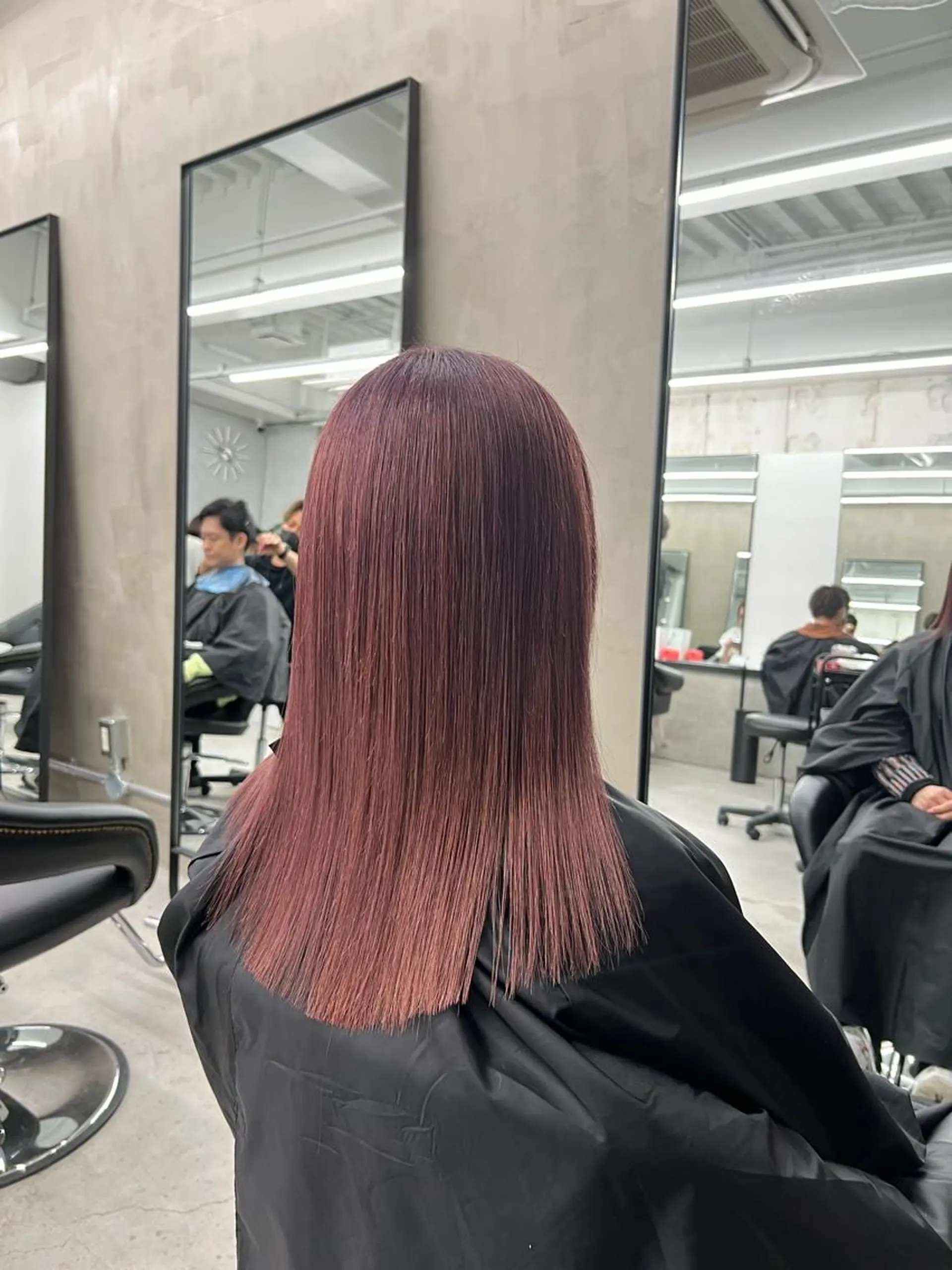 セミロング カット ヘアカラー トリートメント よしのり genieeのヘアスタイル