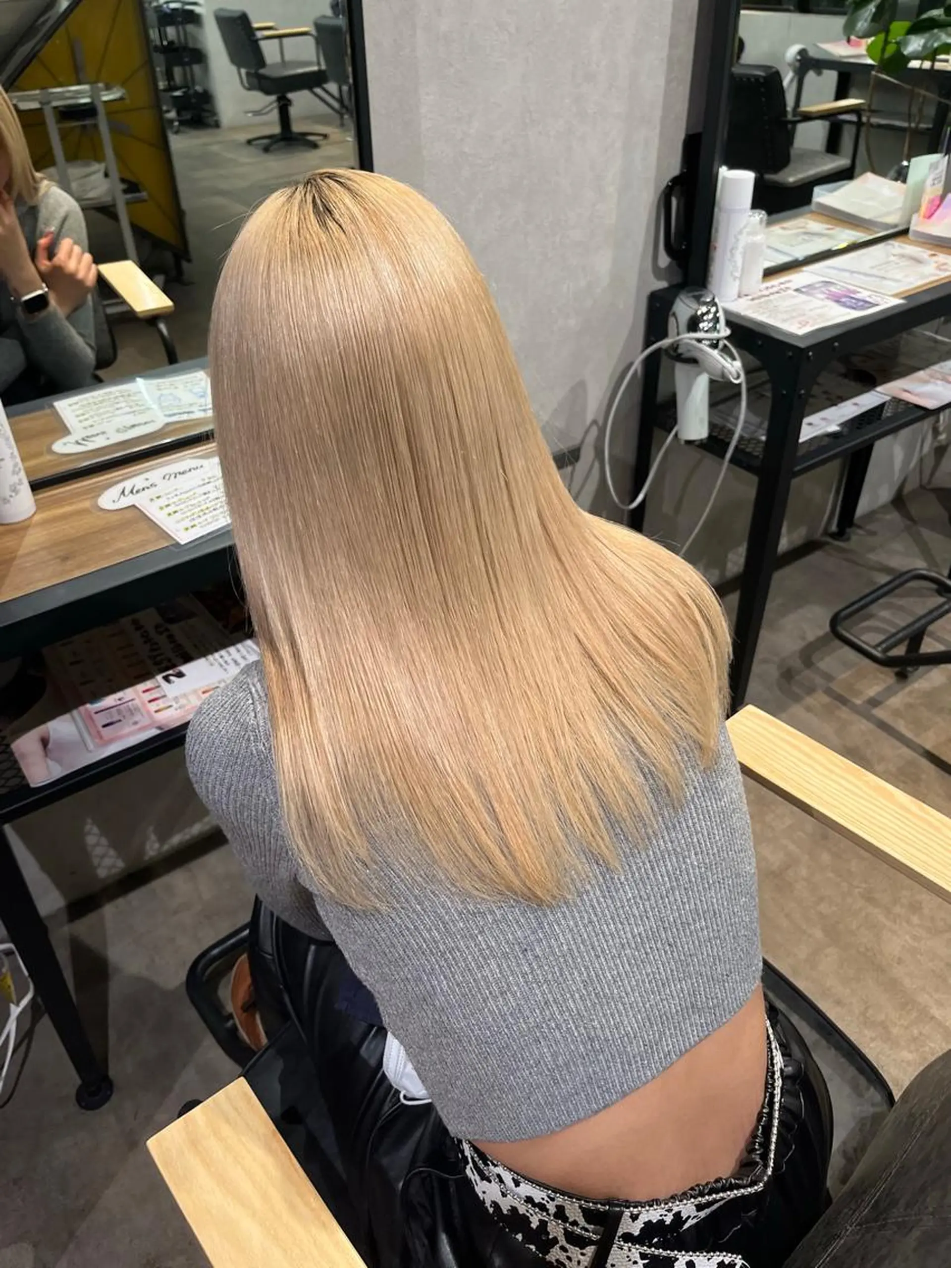 ロング 切りっぱなしボブ ボブ 顔周りカット ハイライト 髪質改善 トリートメント 髪質改善&艶カラー/ ほんだあみ (♡)のヘアスタイル