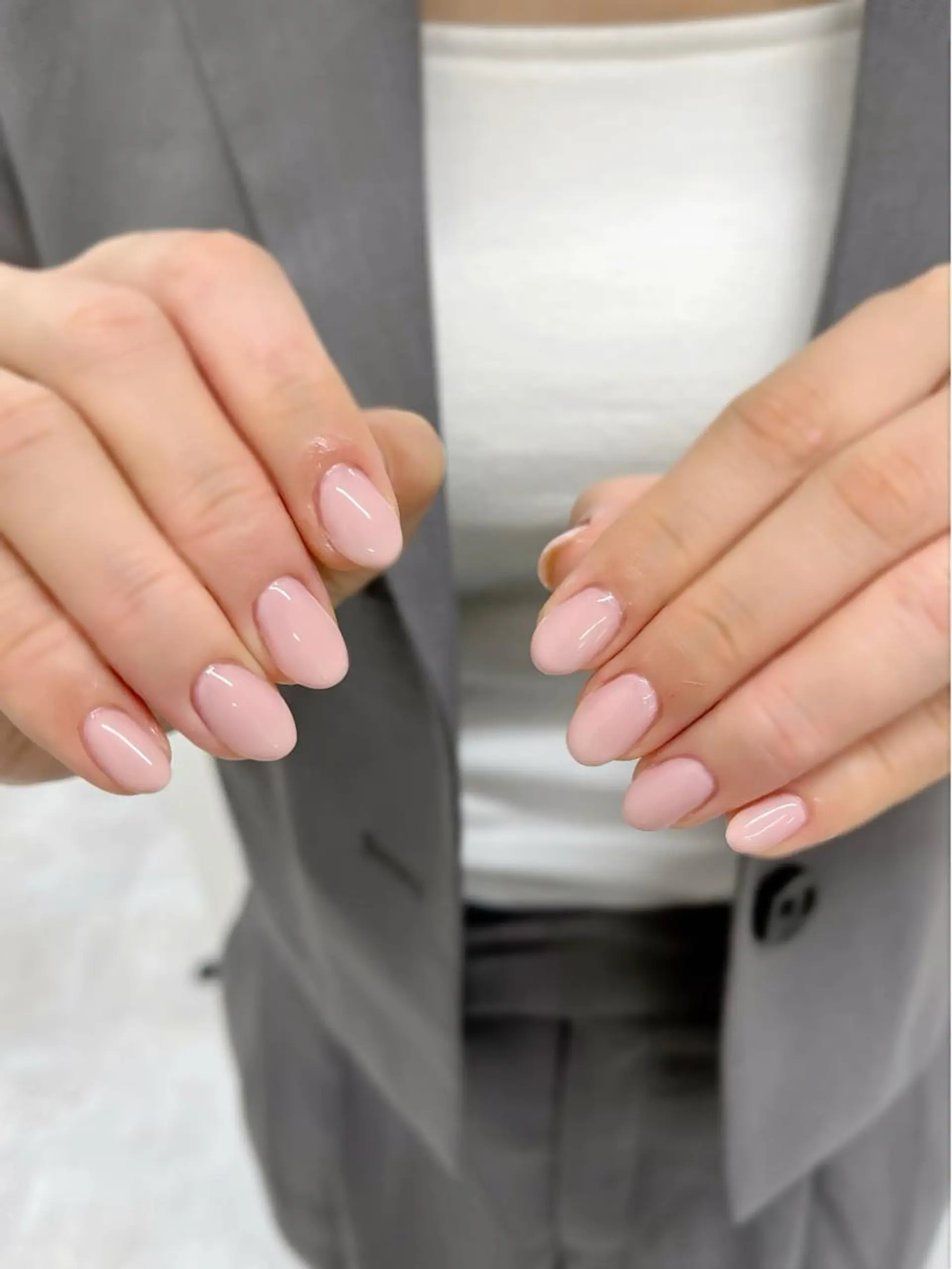 ネイル Bianca🩶 SHIONOのネイルデザイン