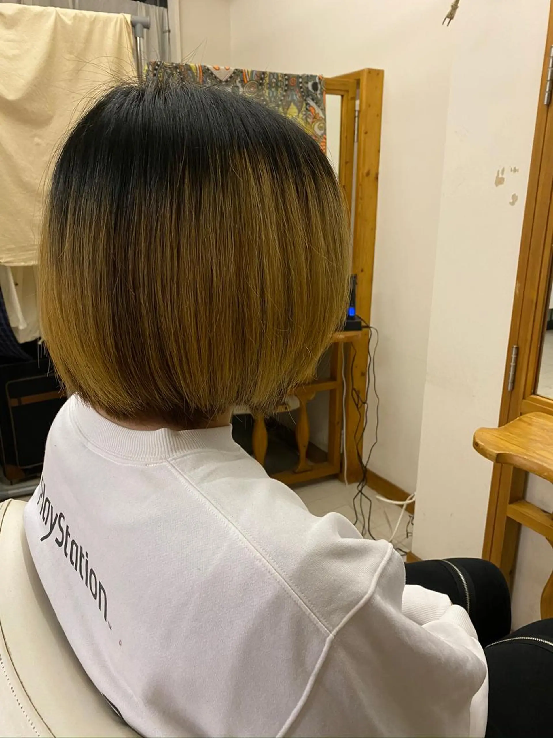 ショート カラー CRADLE Takeuchiのヘアスタイル