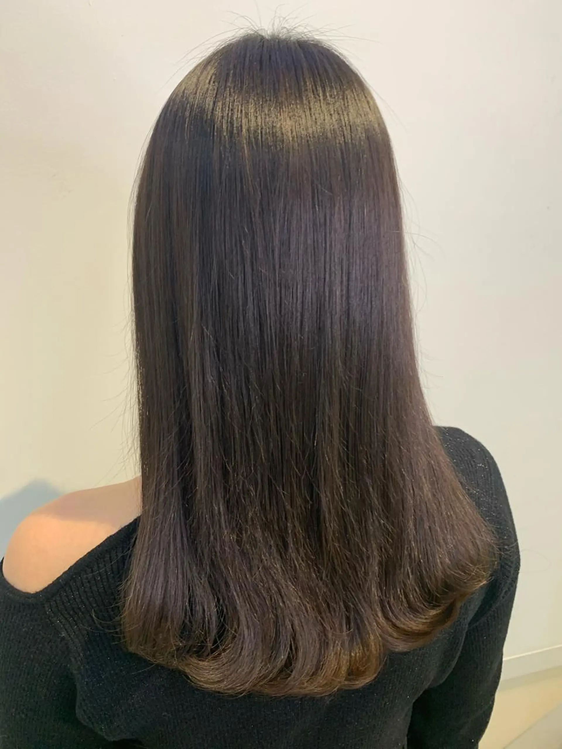 セミロング 縮毛矯正 透けるbrown カラー🎗♡yukaのヘアスタイル