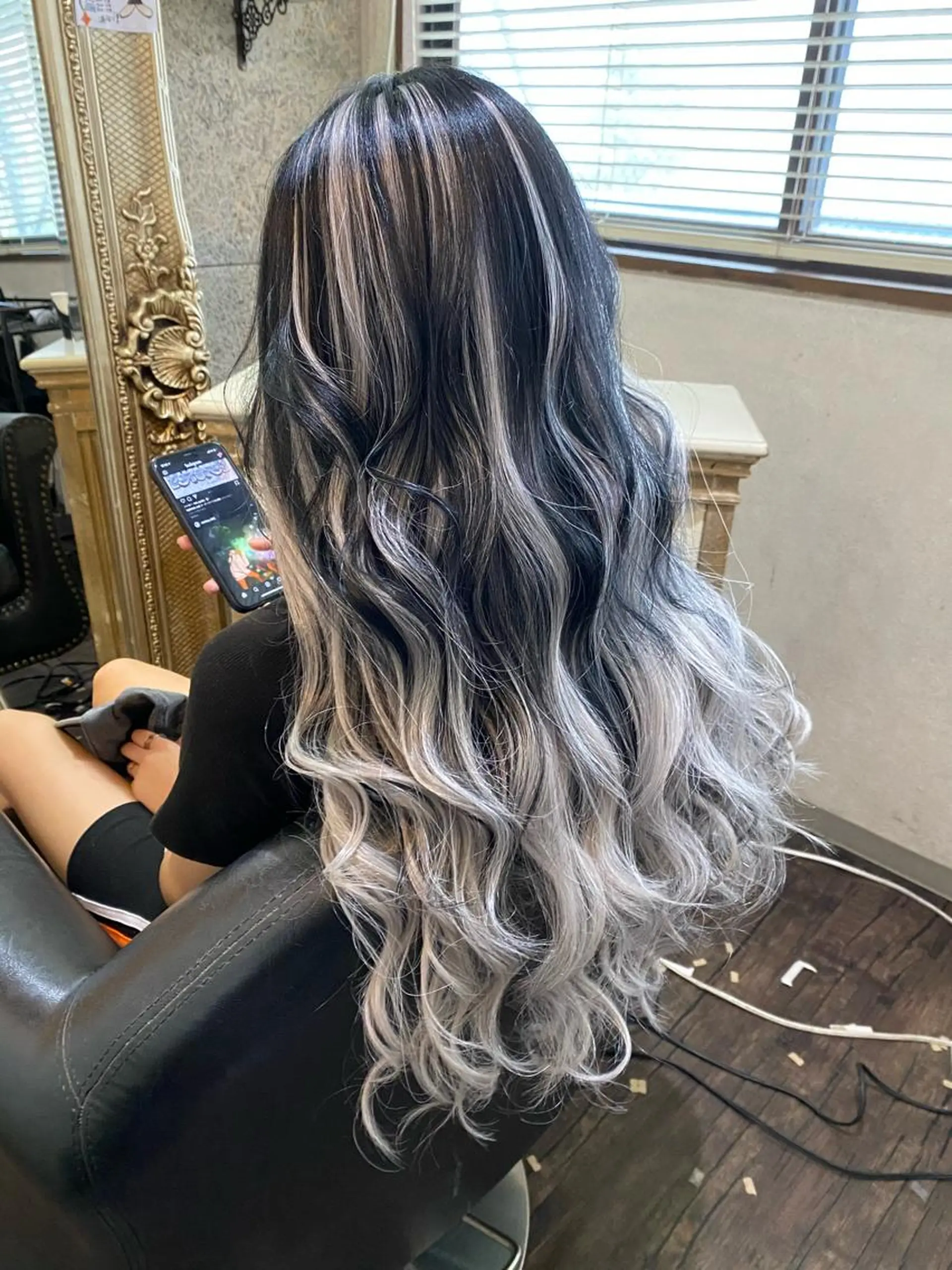 ロング カラー ヘアアレンジ Femme woman所属・Femme ♡AIRIのヘアスタイル