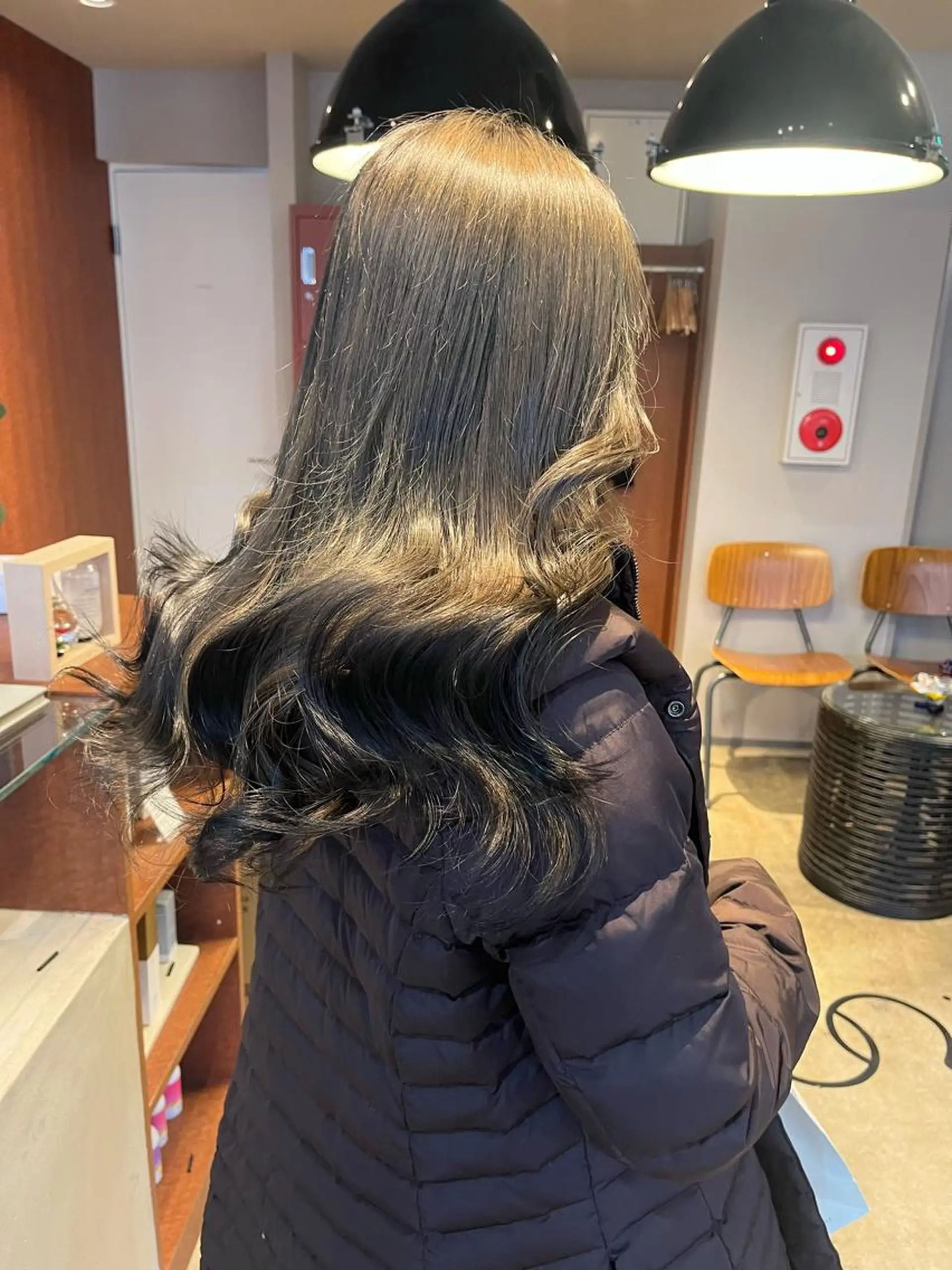 セミロング カラー 透明感カラー オリーブグレー カット ヘアカラー トリートメント 🩷ハイトーン透明感 レイヤー🩷ユリカのヘアスタイル