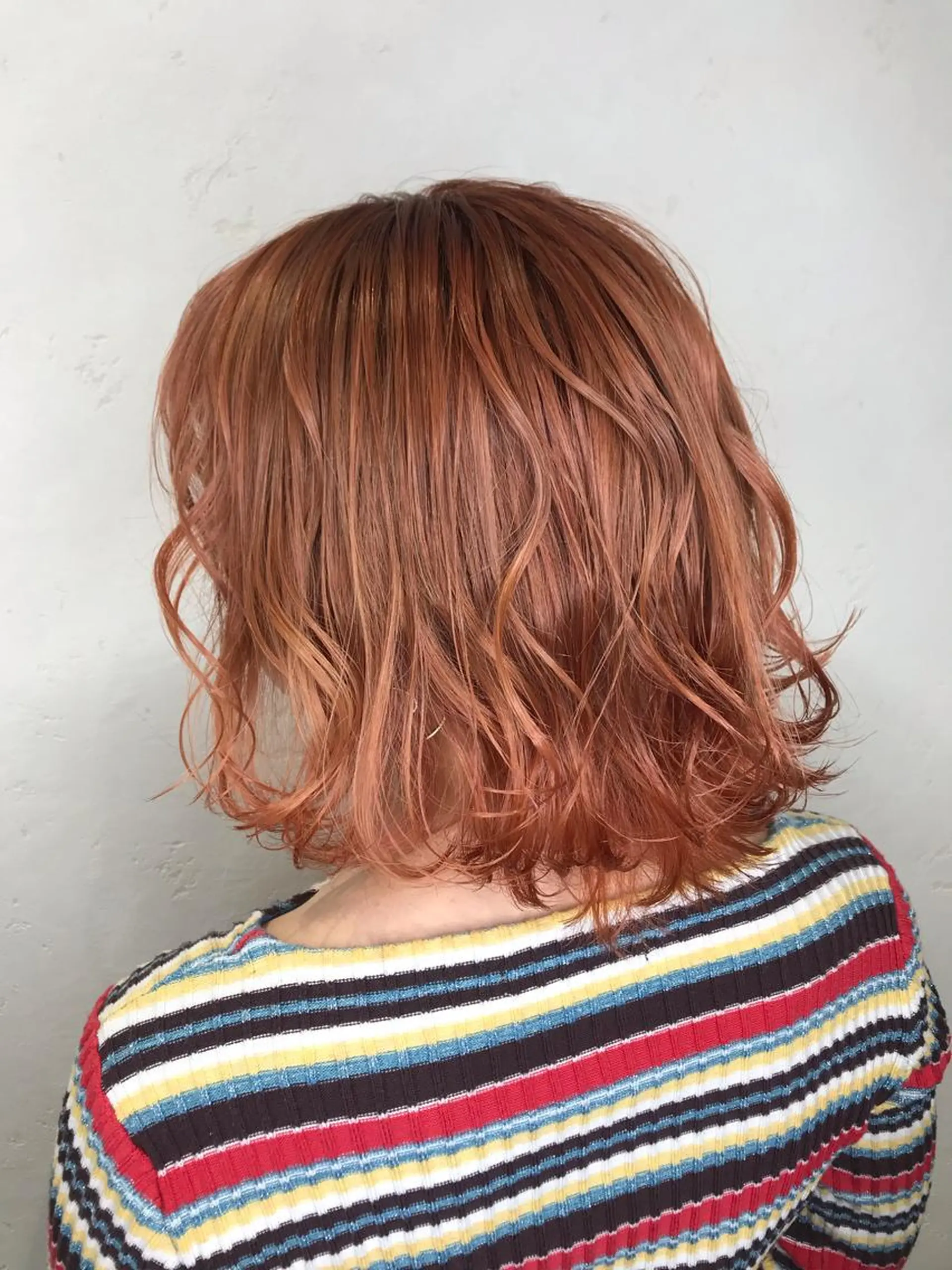 ミディアム カラー ダブルカラー オレンジ 似合わせ/ブリーチ カラー.岡田友仁のヘアスタイル