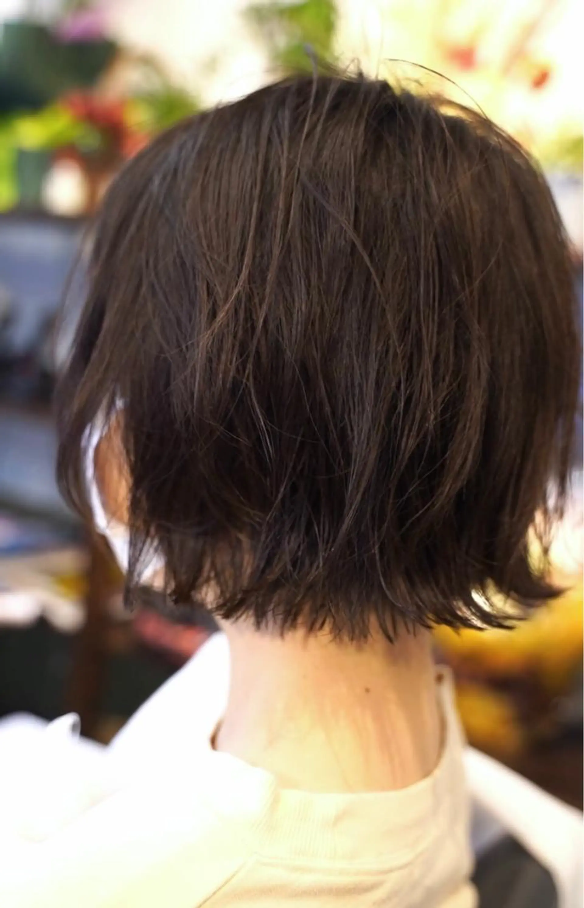 ショート カラー ボブ 外ハネヘア カット ヘアカラー ブリーチなし透明感 タケザワミキのヘアスタイル