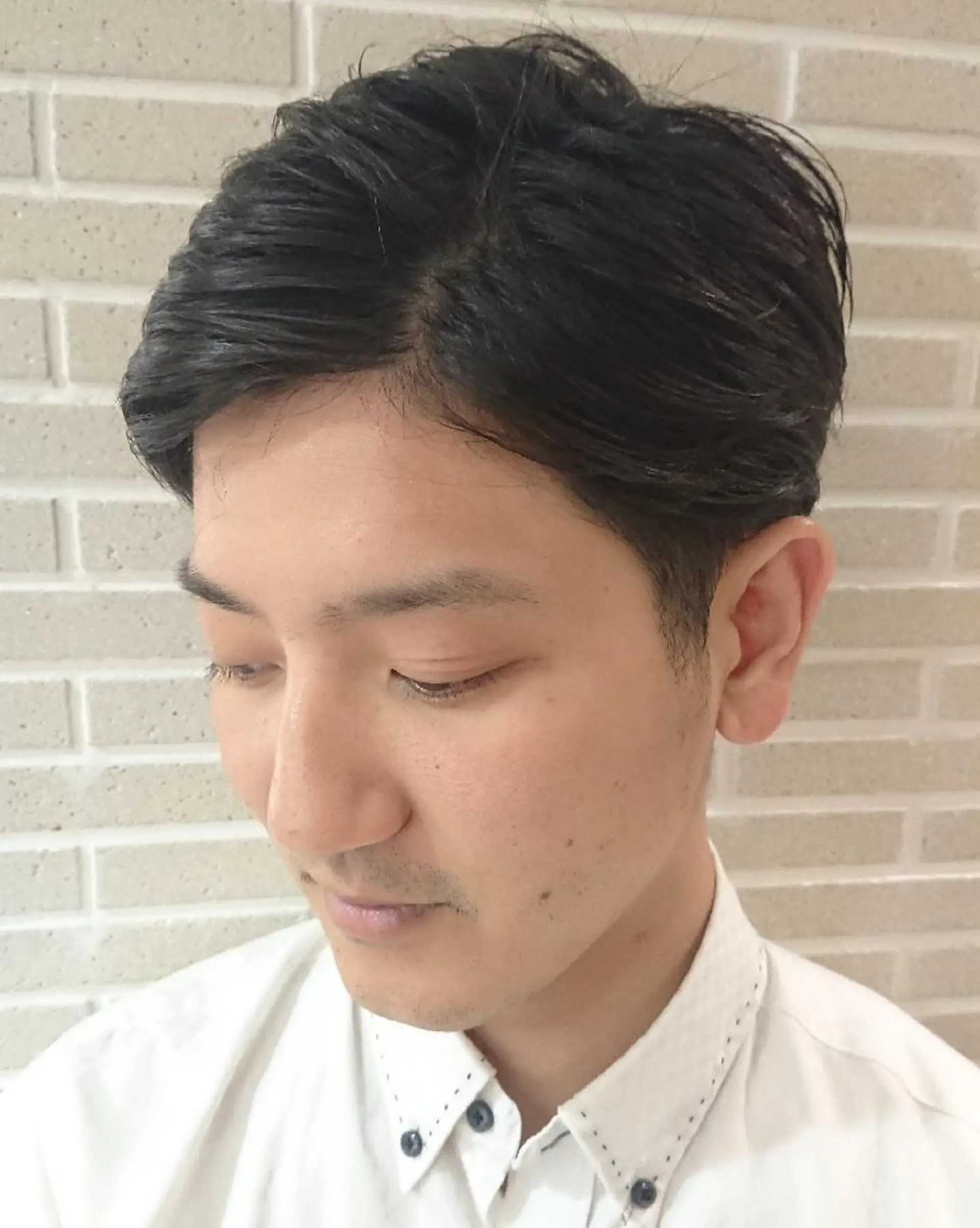 メンズ ブリーチ/ヘアケア/ 艶髪/イギチハルのヘアスタイル