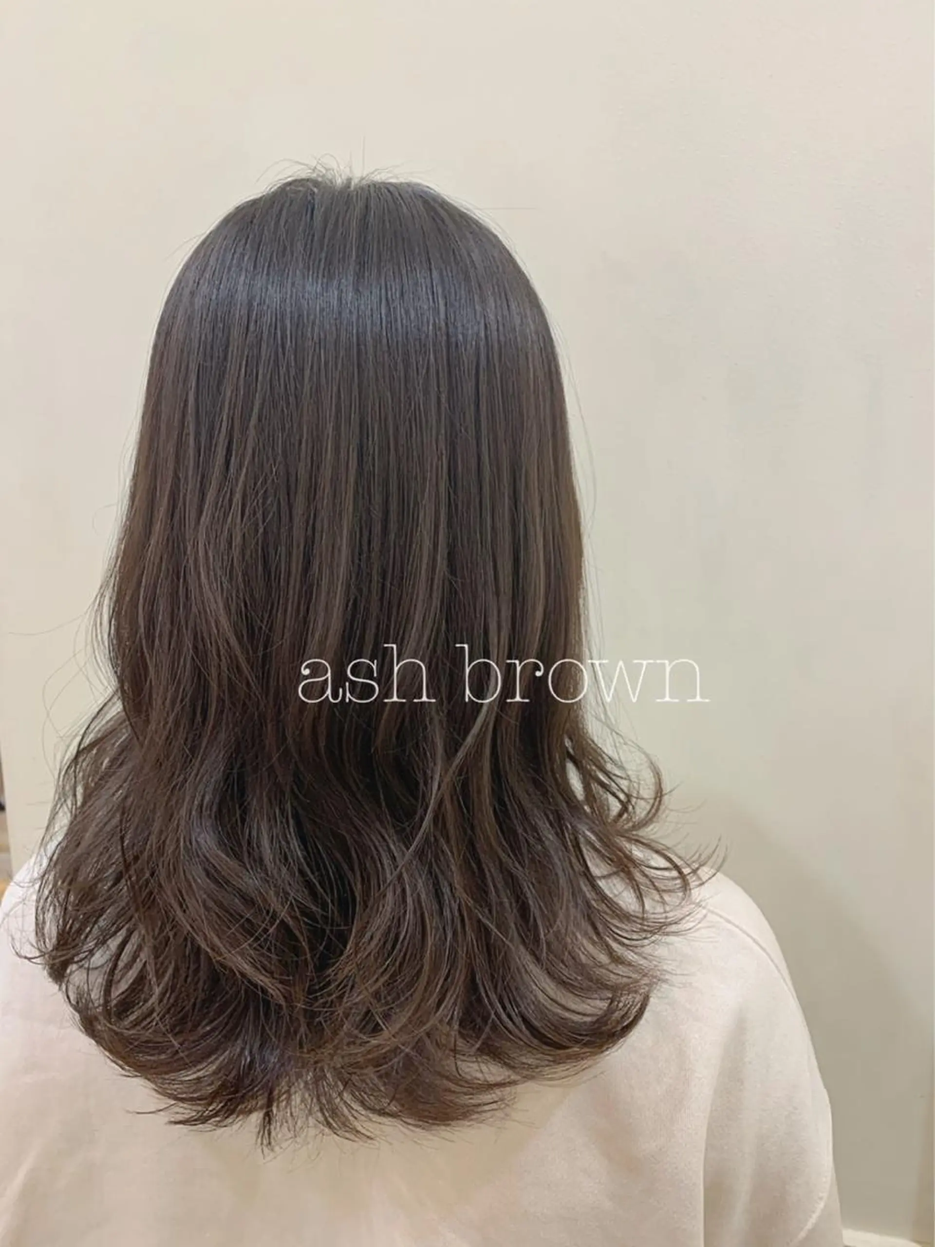 ミディアム カラー カット ヘアカラー トリートメント ぱつっとボブ/ 小野あかねのその他イメージ