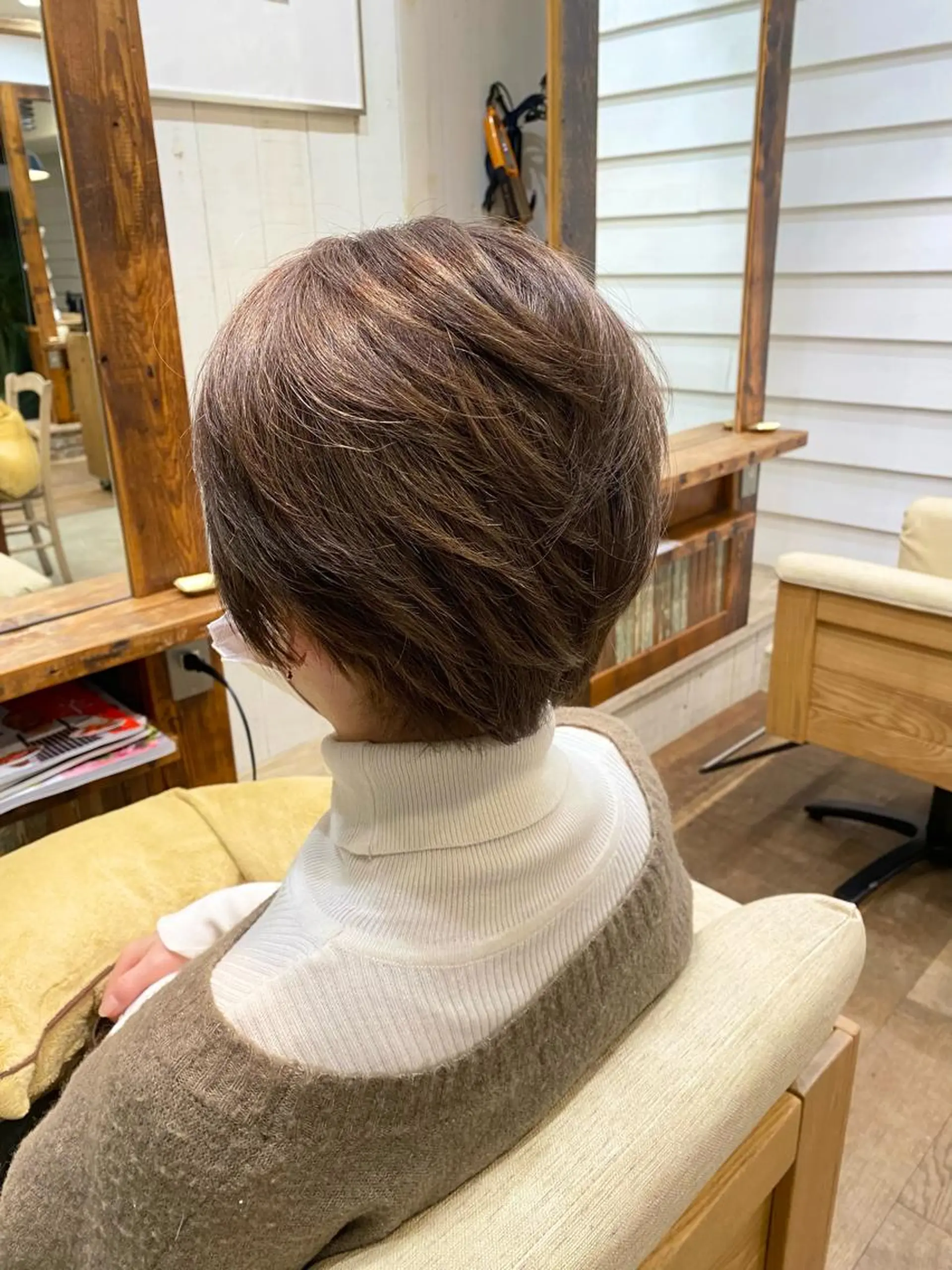 ショート カラー アッシュ 🤍透明感カラー 【仙川】セリナ🤍のヘアスタイル