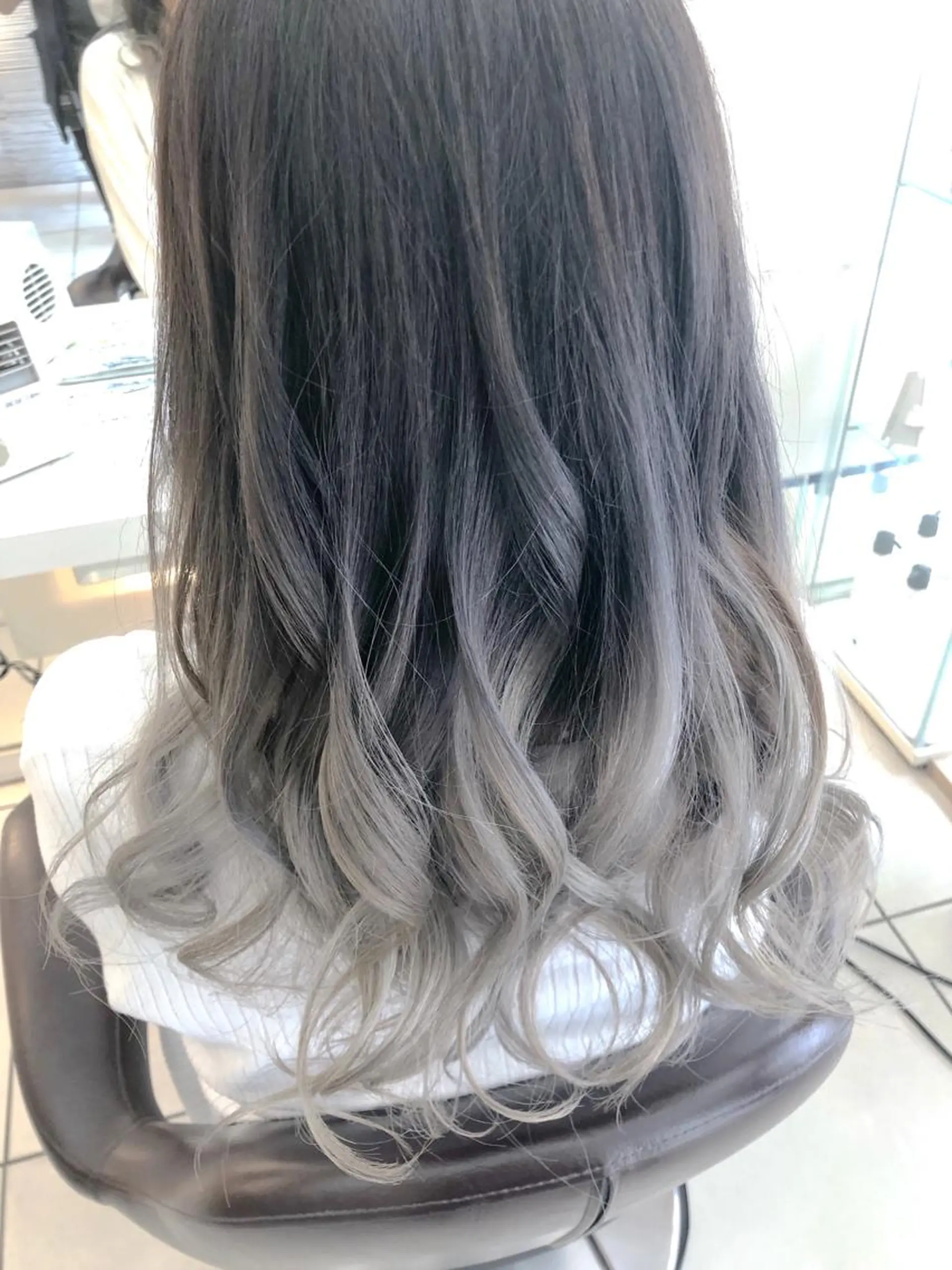 ロング カラー カット ヘアカラー トリートメント 髪質改善/美髪矯 正ヤマモトハルキのヘアスタイル