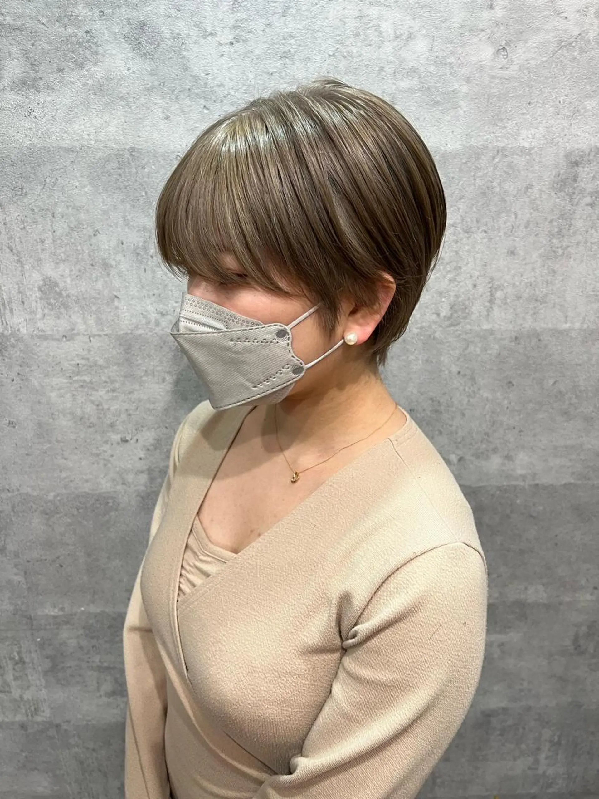 ショート カラー ハイトーンカラー ショートヘア カット ヘアカラー _WHITE所属・黒川 陵のヘアスタイル