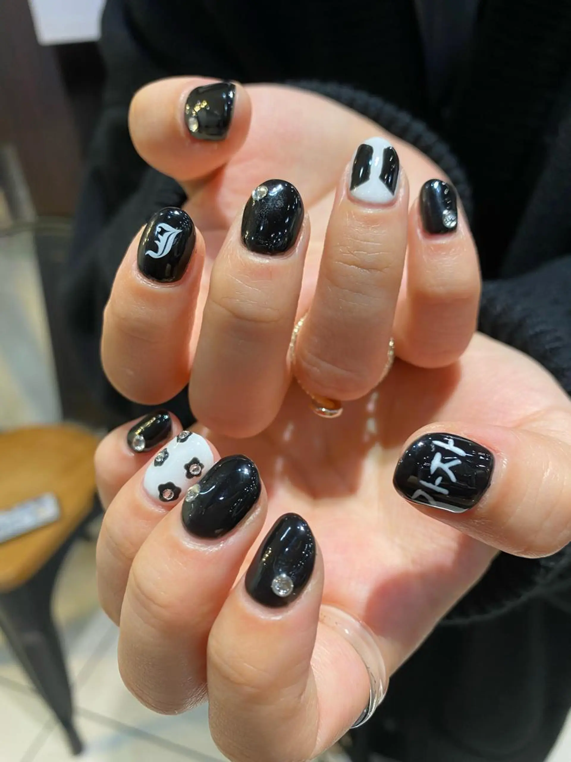 ネイル アートネイル ワンカラーネイル 個性派／中韓ネイル SAKURAのネイルデザイン