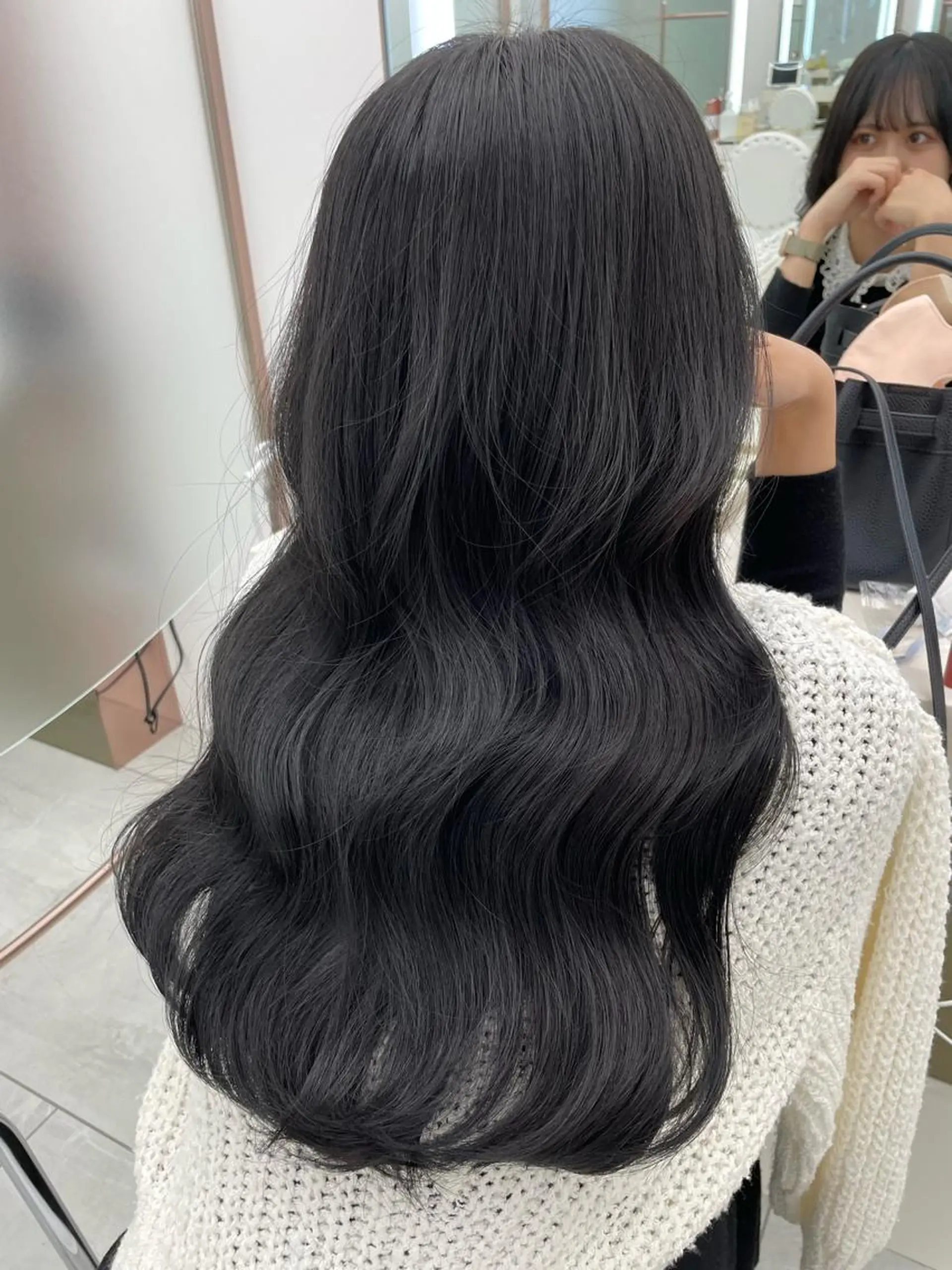 ロング カラー 黒髪 ブルーカラー ブルーブラック 学生 ヘアカラー トリートメント COA GINZA 空也/前髪/顔まわりのヘアスタイル