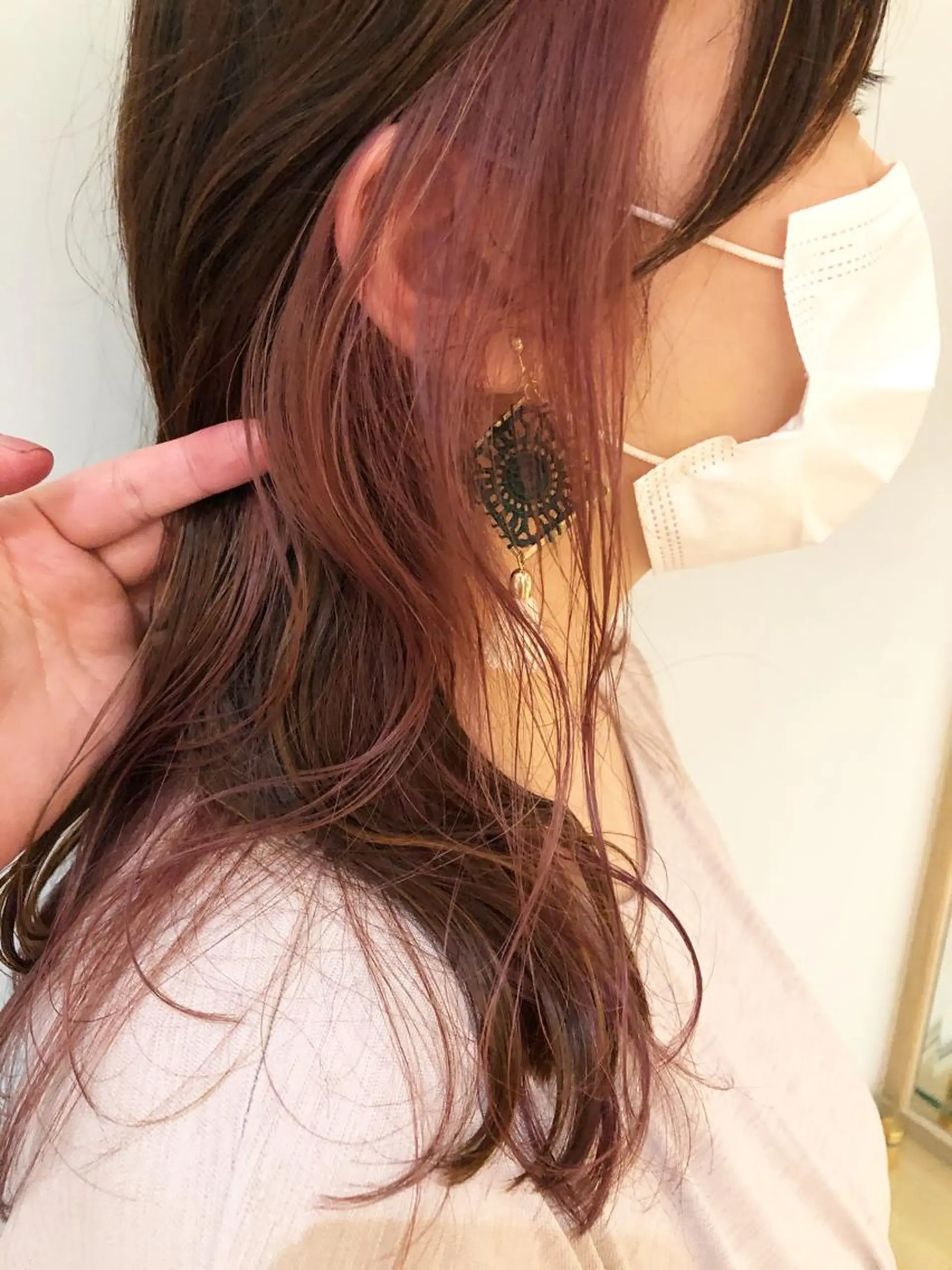 ミディアム ケアブリーチ/ エクステ/レイヤーのヘアスタイル