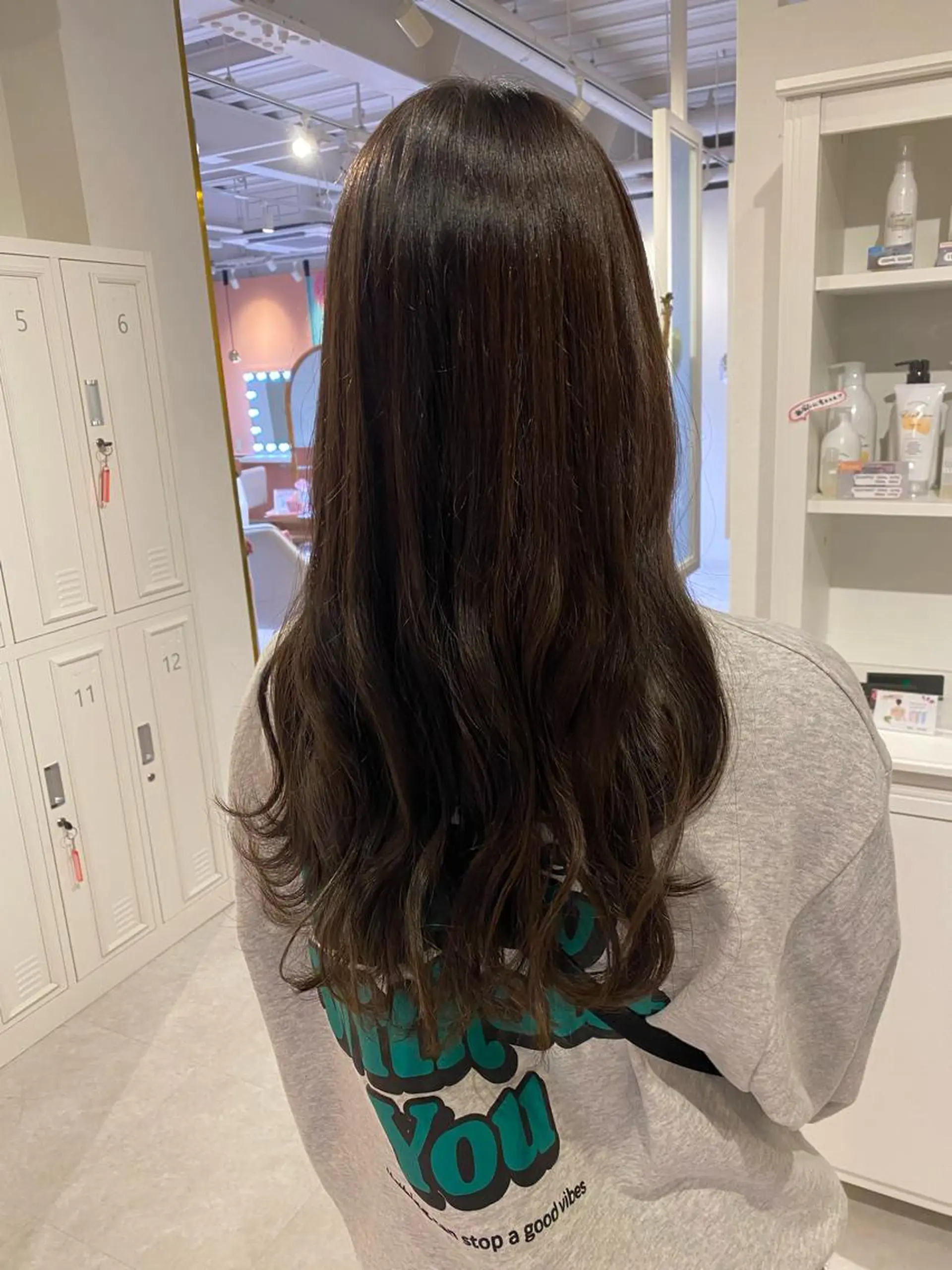 ロング カット ヘアカラー 梛木 唯のヘアスタイル