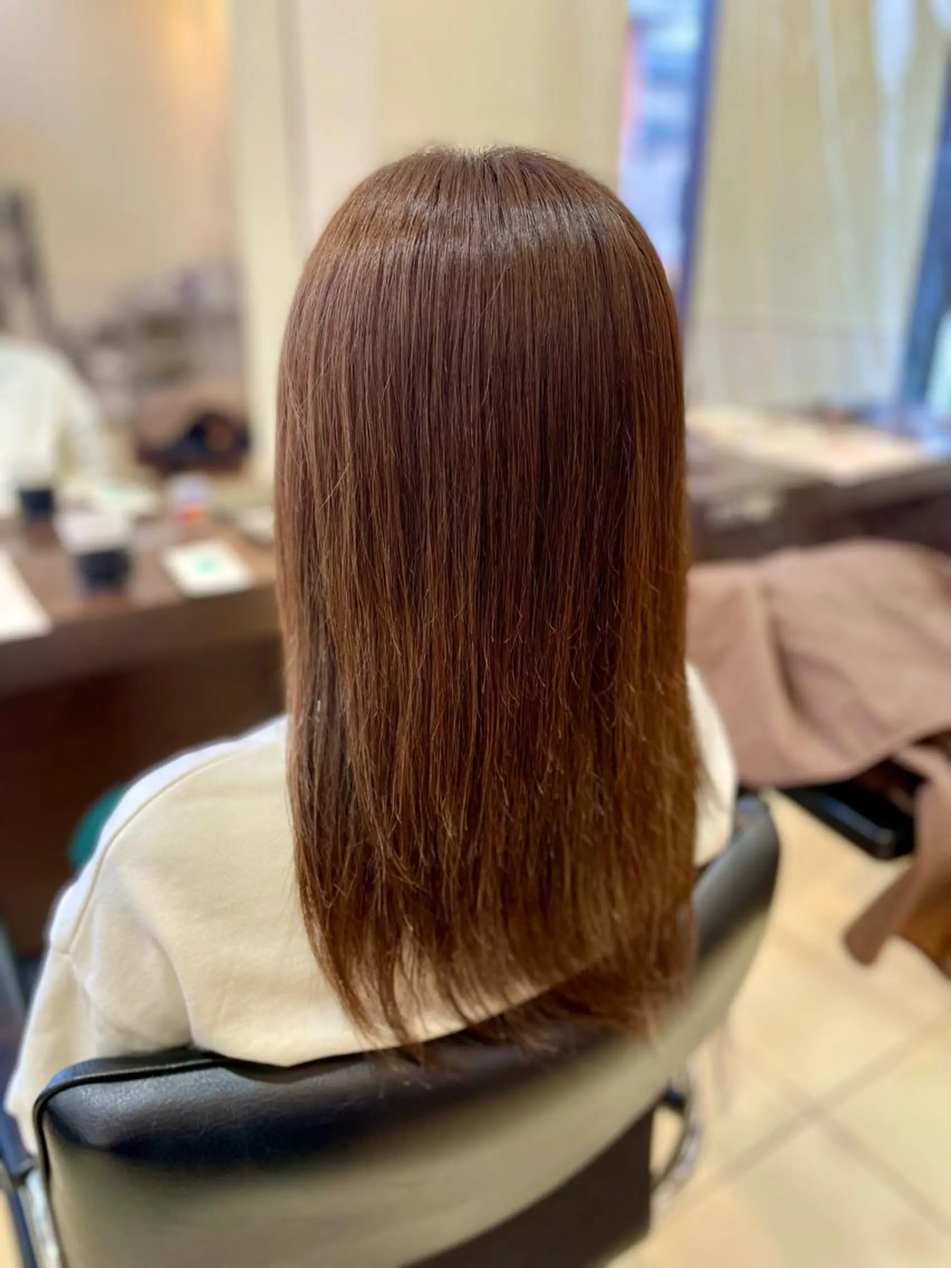 ロング カラー ベージュカラー 嶌田 沙紀のヘアスタイル