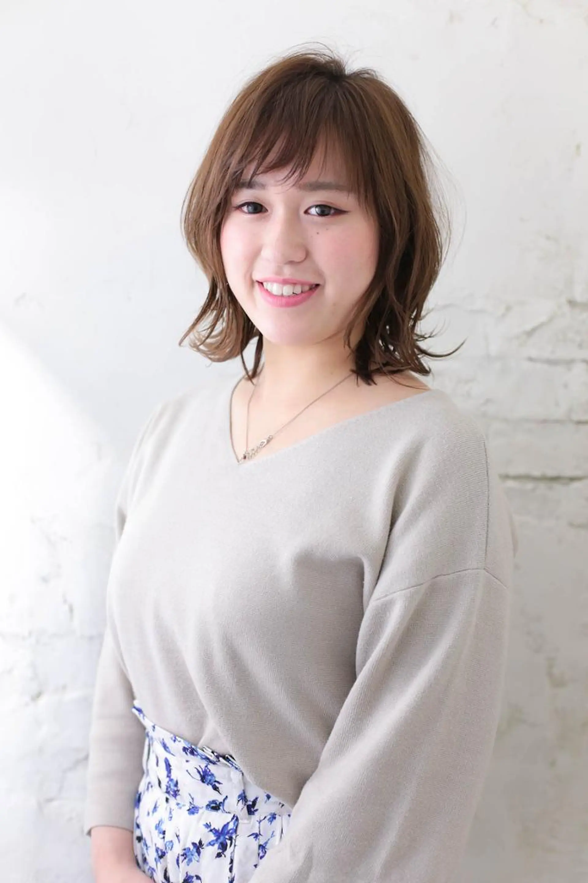 ミディアム 小林 永佳のヘアスタイル