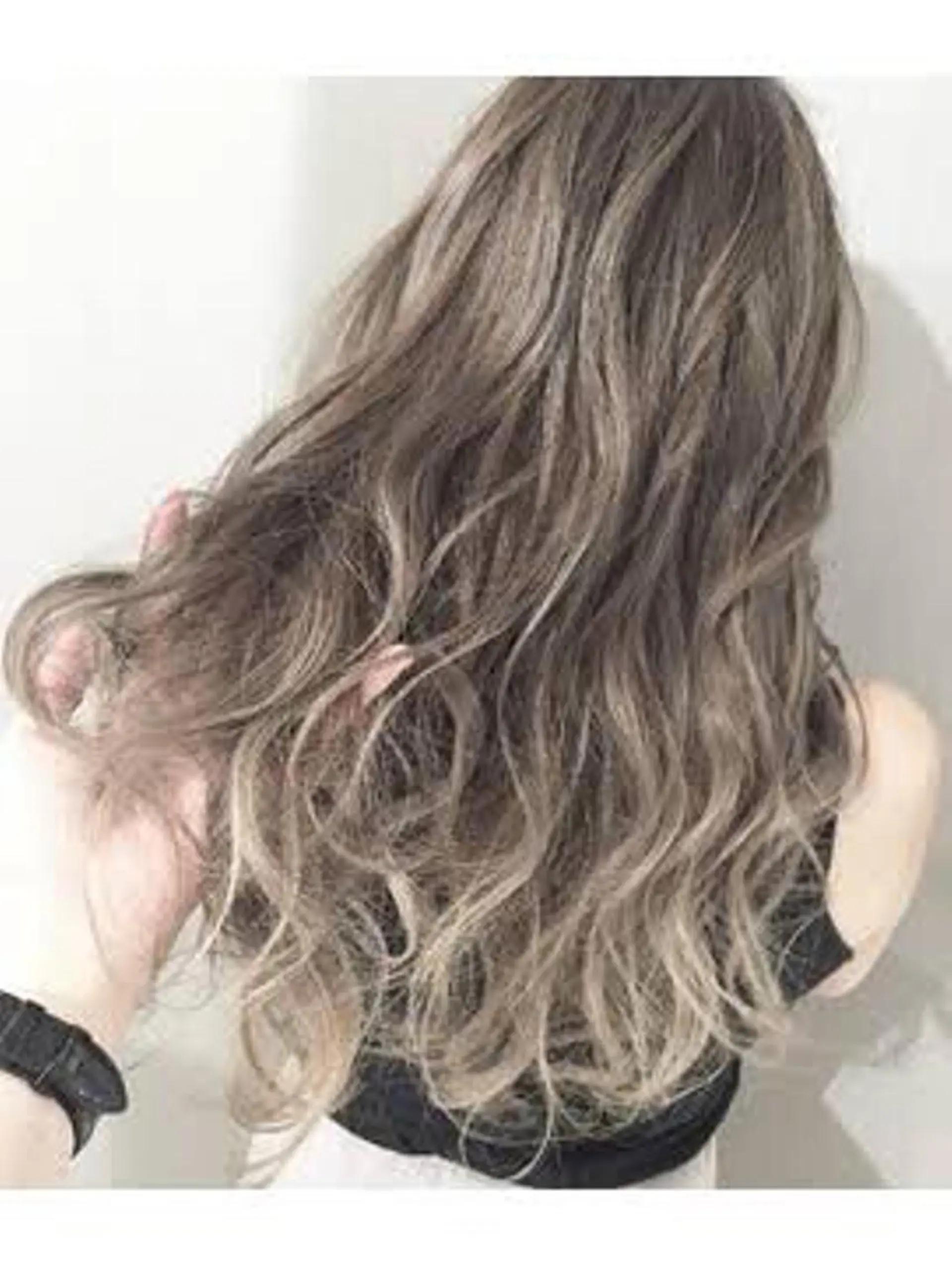 ロング カラー パーマ ヘアアレンジ 【公式】amble luxe池袋東口🩷のヘアスタイル