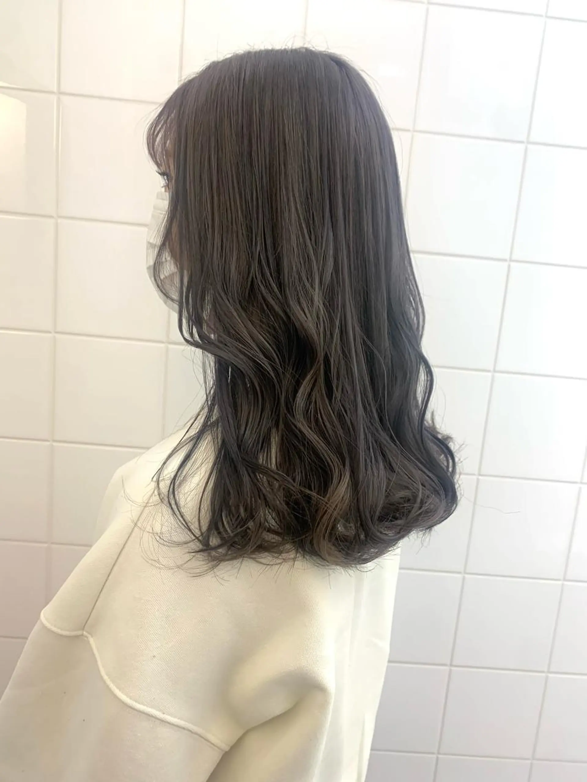 セミロング カラー ヘアアレンジ 🧨ブリーチー×ボブ レイヤー💎じゅえるのヘアスタイル