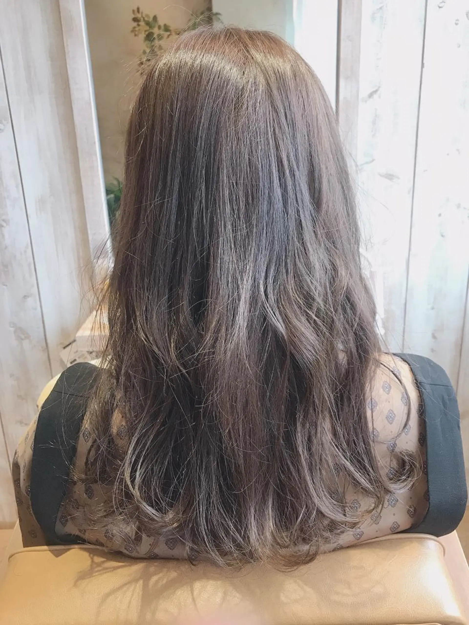 ロング CHIC 岩下真衣のヘアスタイル