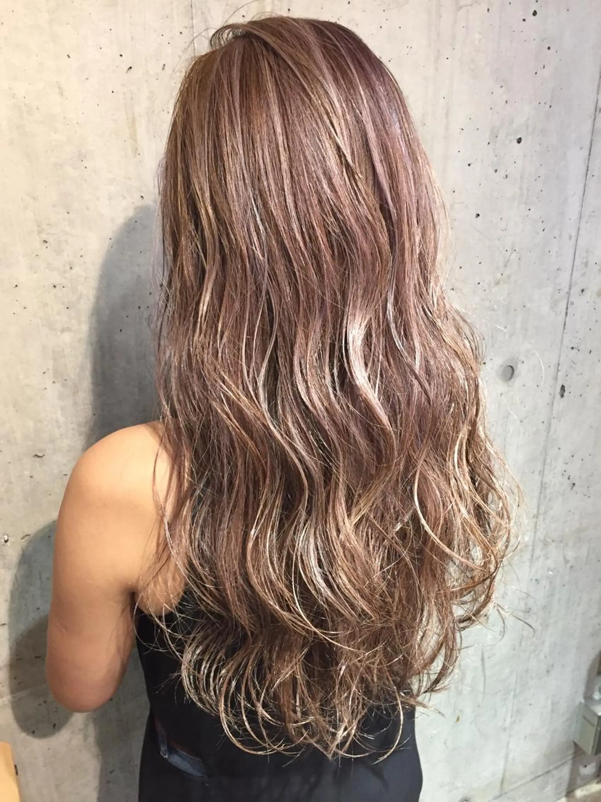 ロング カラー パーマ ヘアアレンジ メンズ キッズ ネイル マツエク・マツパ ラベンダーカラー 韓国風×透明感カラー 髪質改善オタベシンヤのヘアスタイル