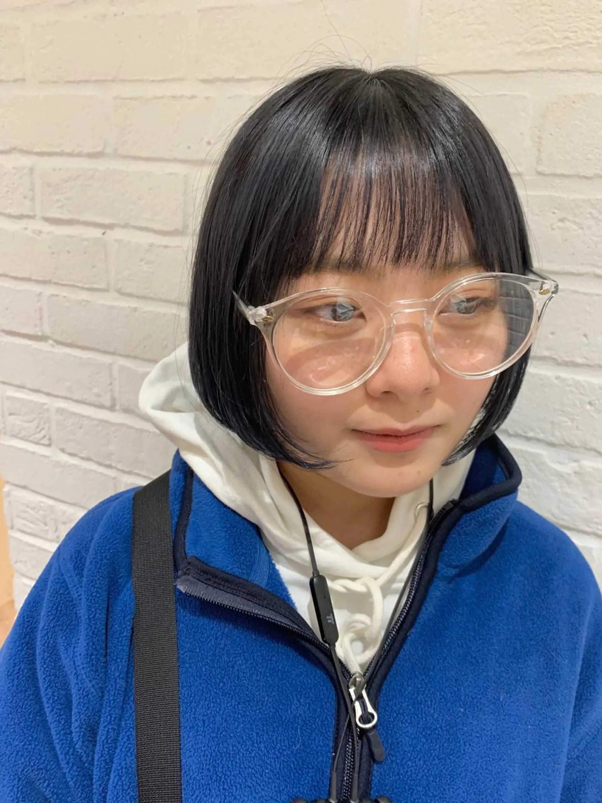 ショート カラー ブルーカラー ブルージュ イルミナカラー ボブ Fuuu《フゥ》所属・シノザキ シンゴのヘアスタイル