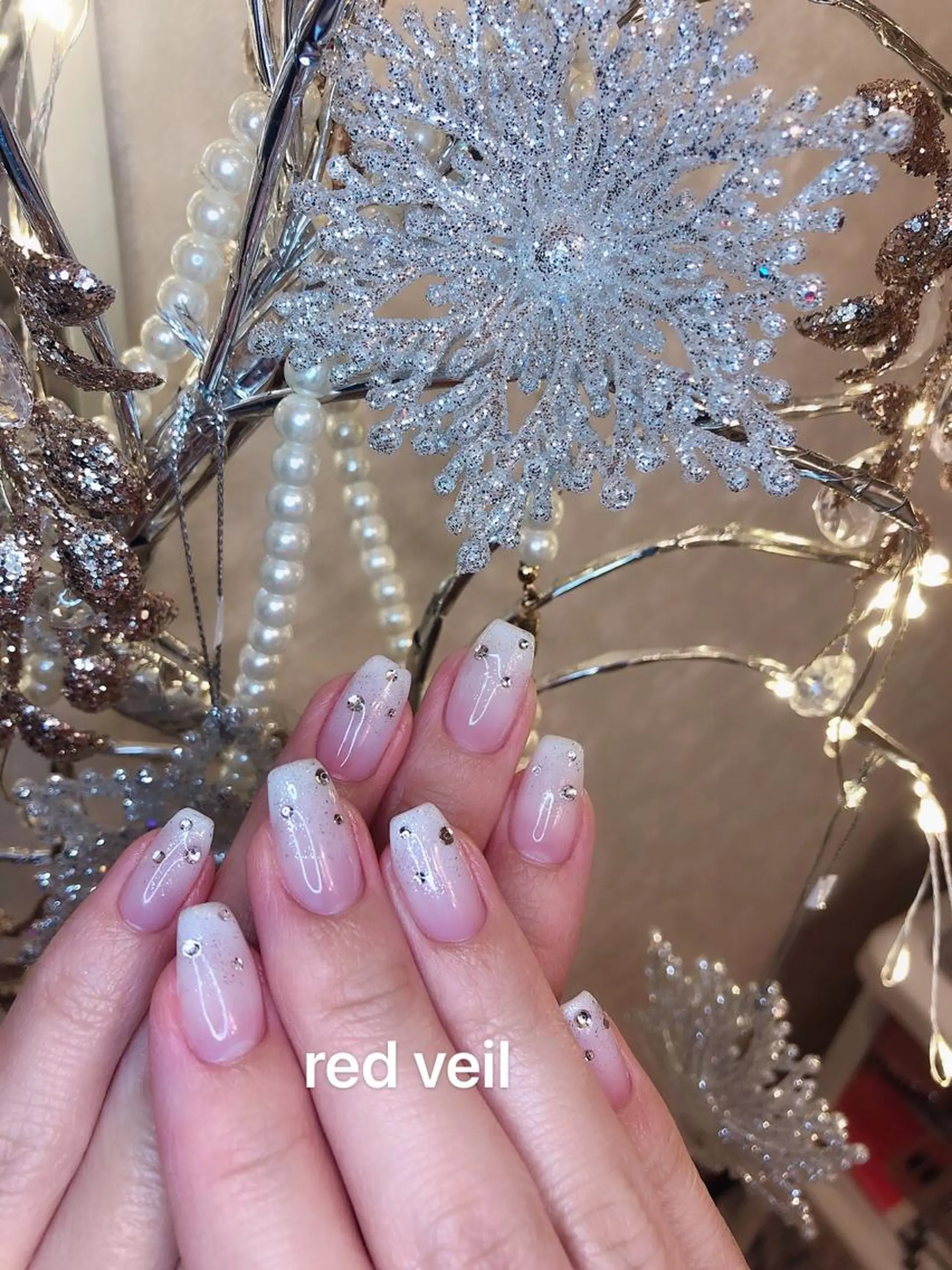 セミロング ネイル 長さ出し専門 nynaのネイルデザイン