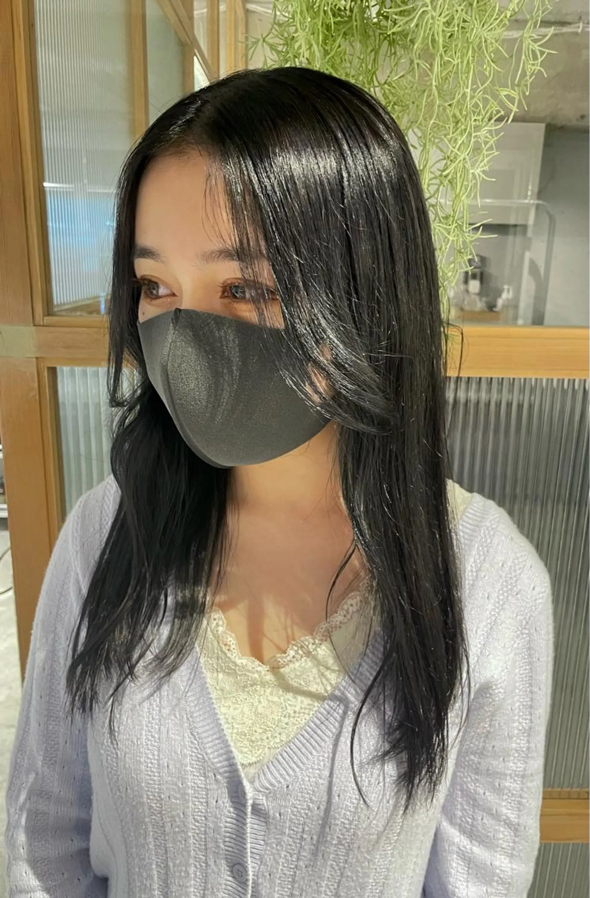 カラー ミルクティーベージュ ブリーチ🖤サヤカのヘアスタイル