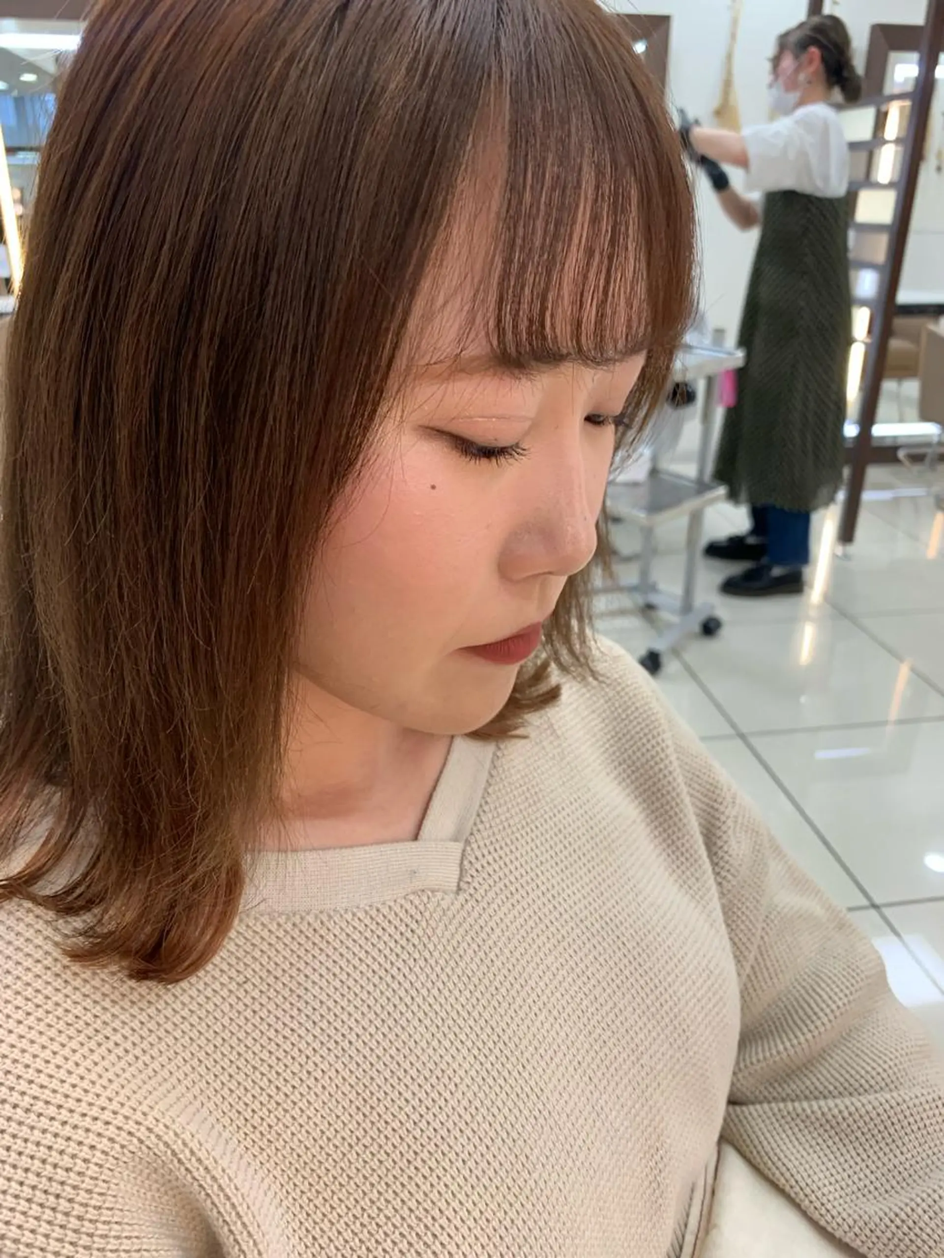 セミロング カラー ママ美容師まつげ 🤍まき🤍のマツエク・マツパデザイン