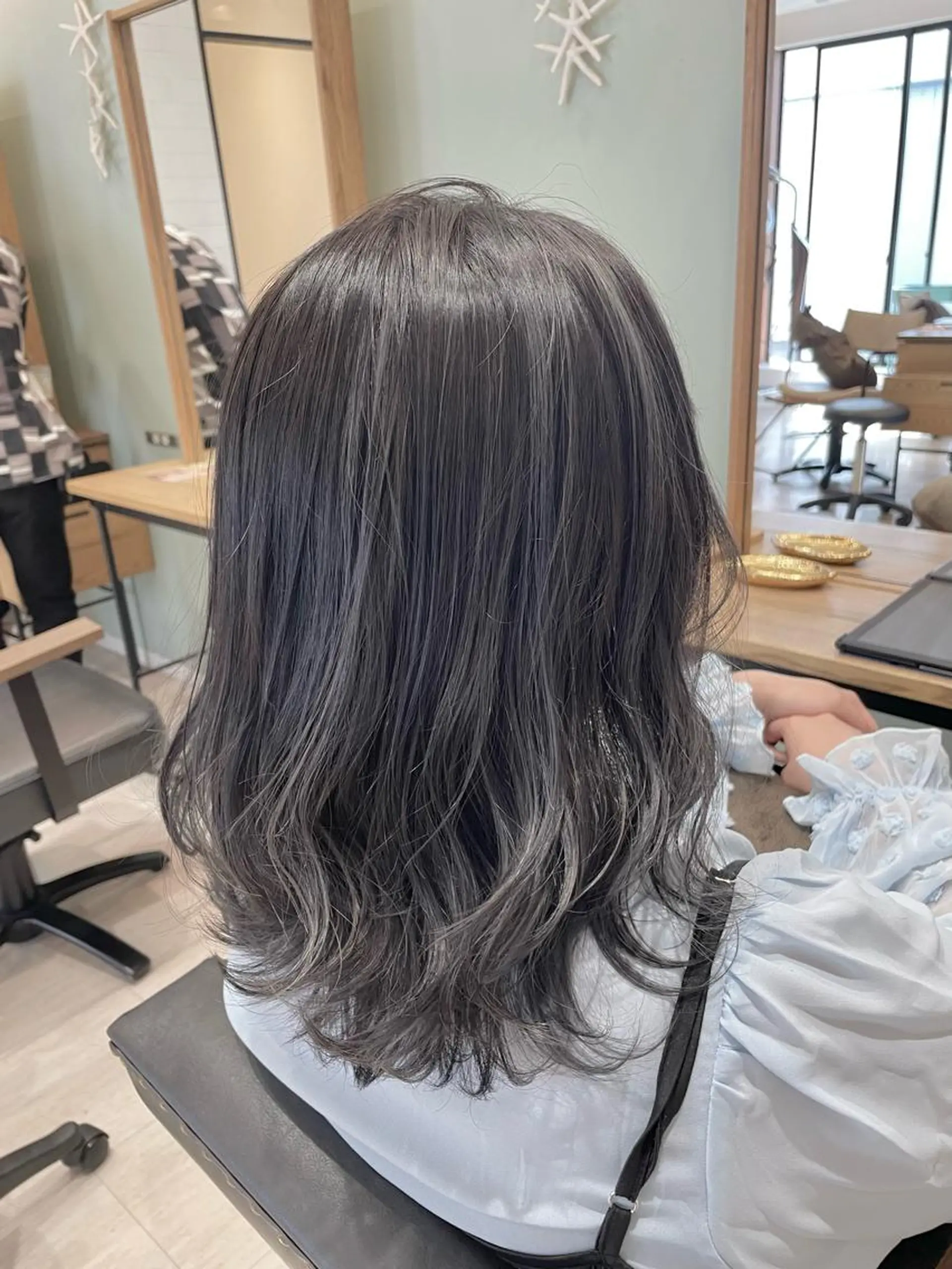 セミロング カラー ヘアアレンジ 【neo.】 Mahoのヘアスタイル