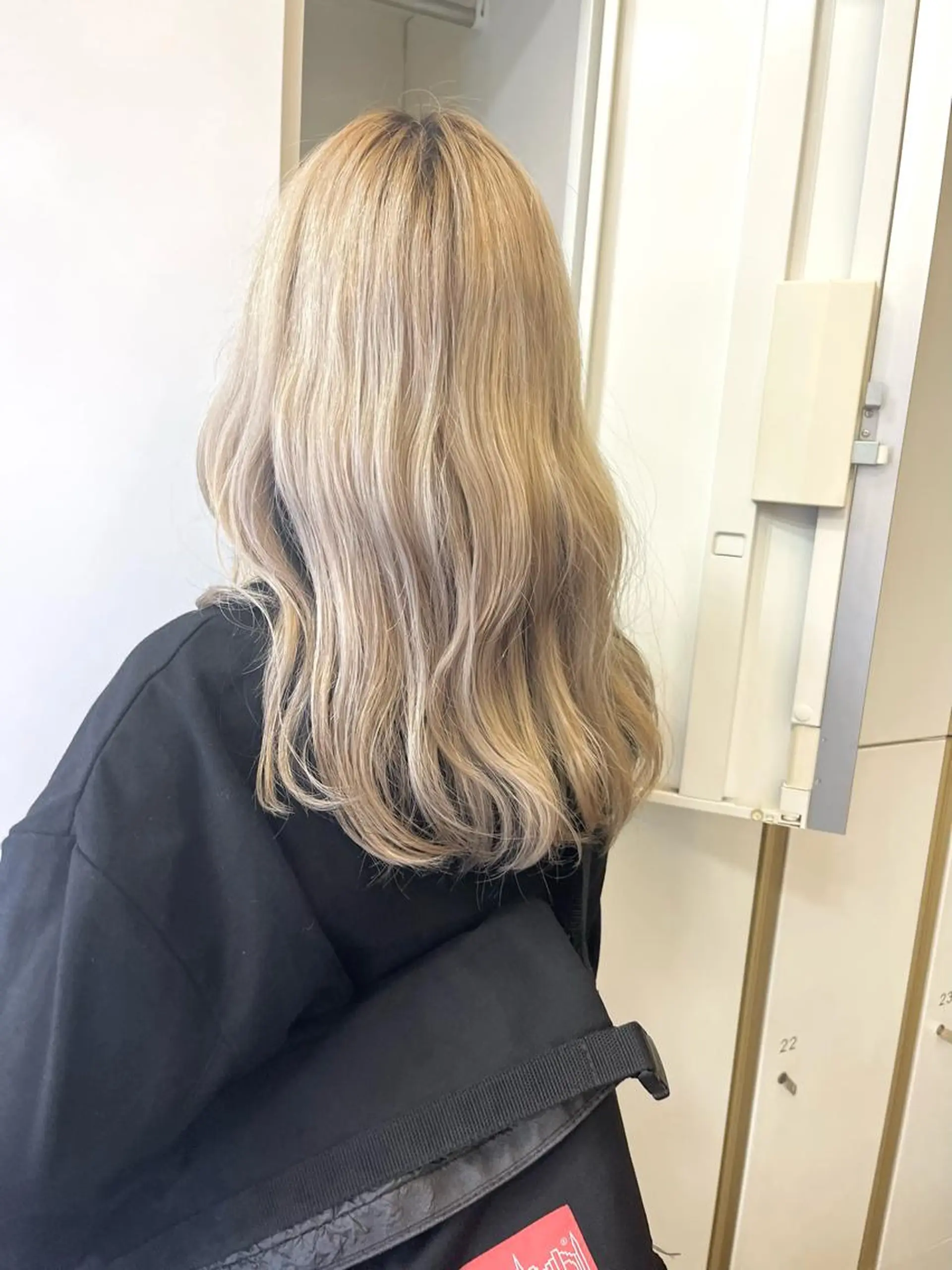 ロング カラー ブロンド ✔️ダブルカラー ✔️ショート✔️今野のヘアスタイル