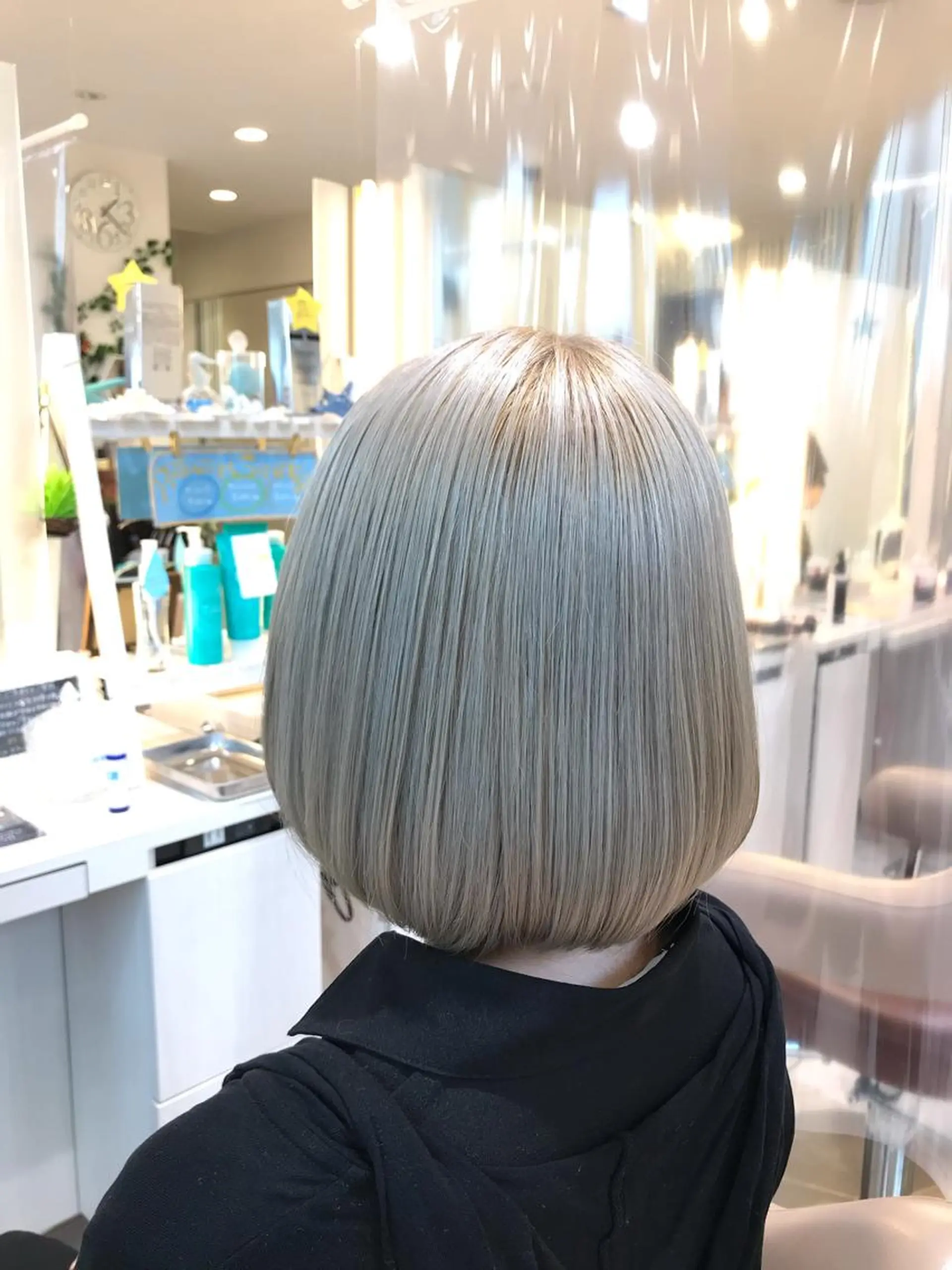 ショート カラー ヘアカラー 清藤 綾のヘアスタイル