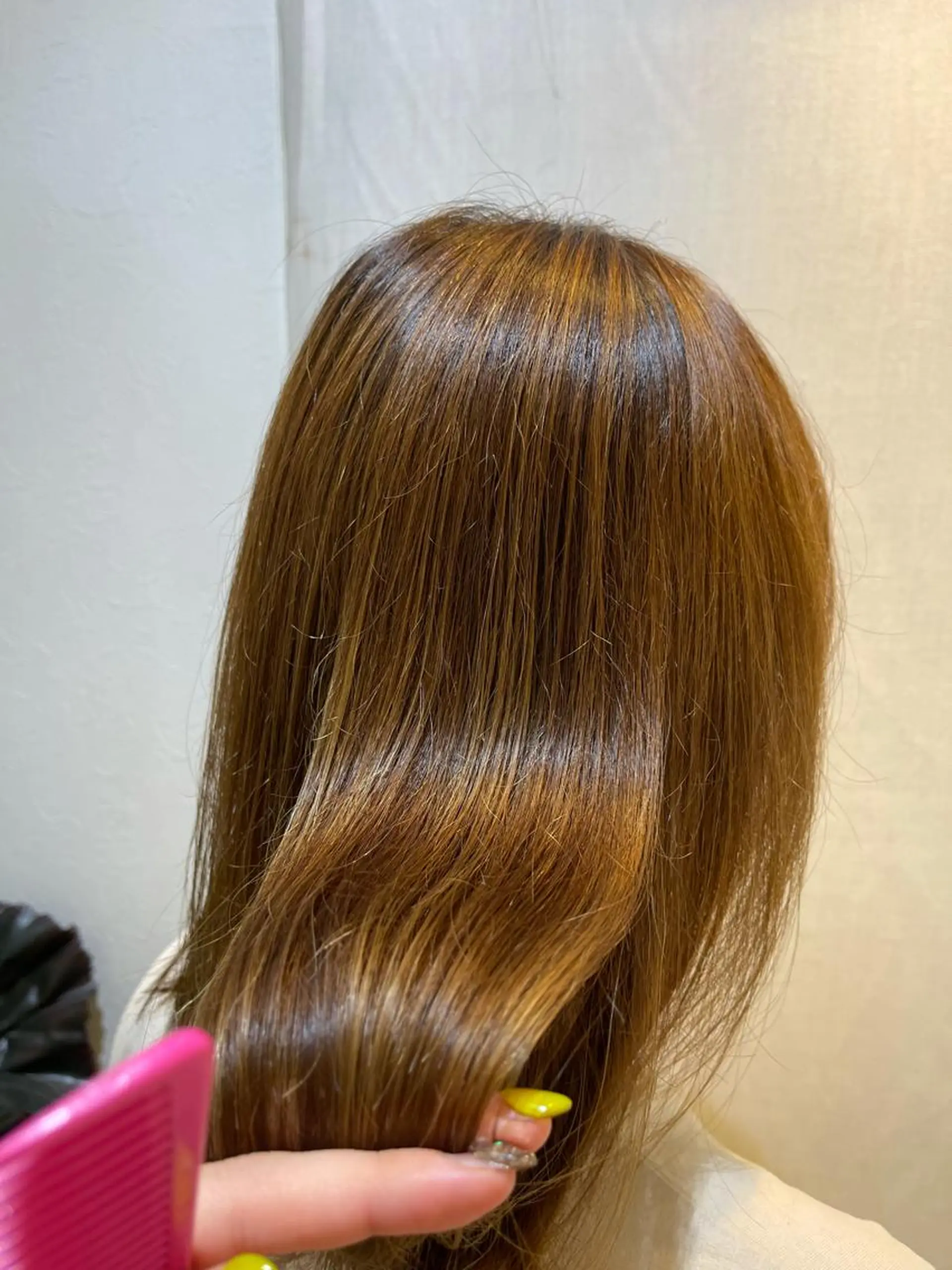 ミディアム パーマ ラシェンテ居留地所属・鶴﨑 美優亜のヘアスタイル