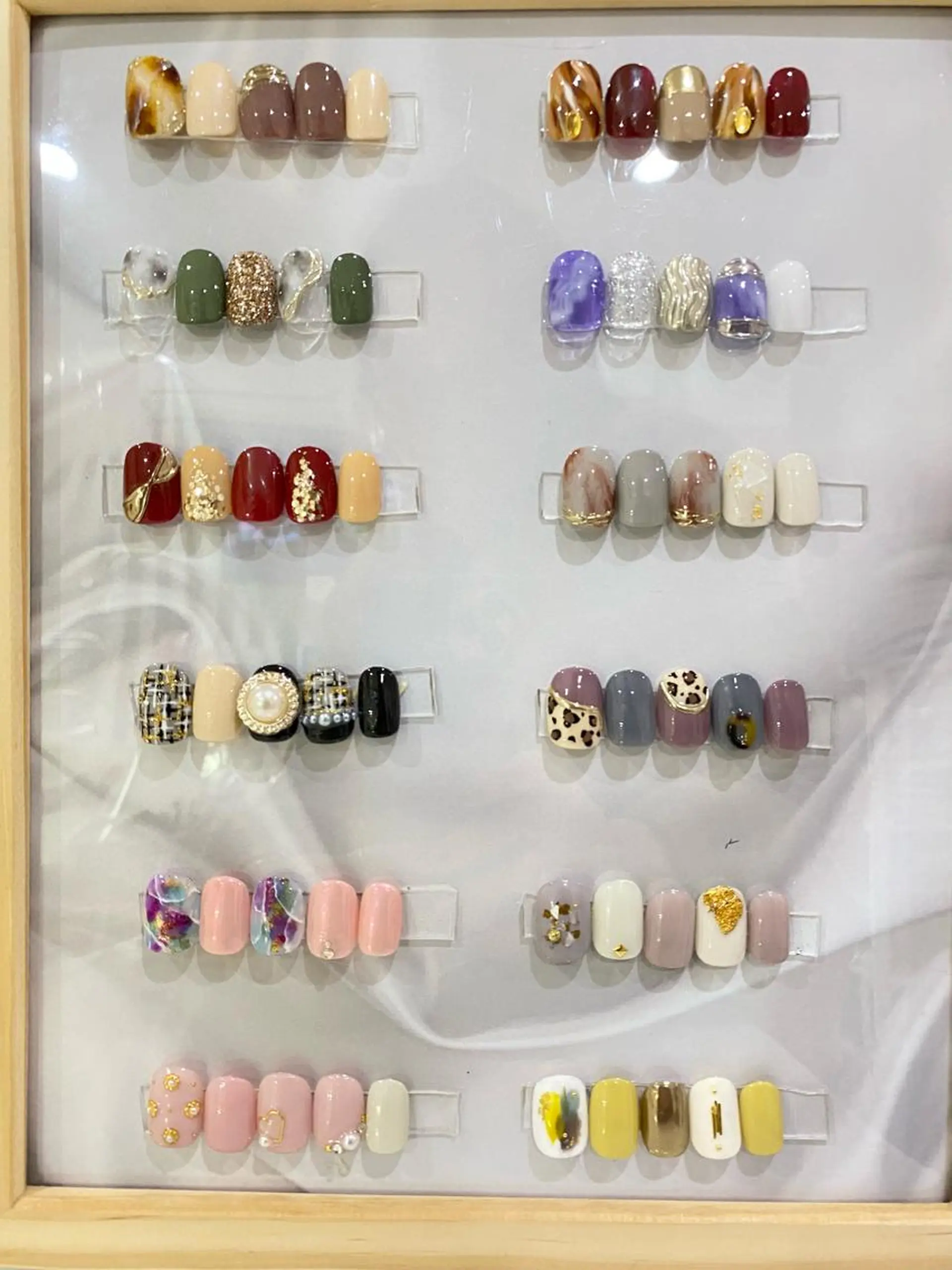 ネイル フレンチネイル ジェルネイル 韓国ネイル ニュアンスネイル パラジェル ハンドネイル Nail&eye Belire 新宿のネイルデザイン