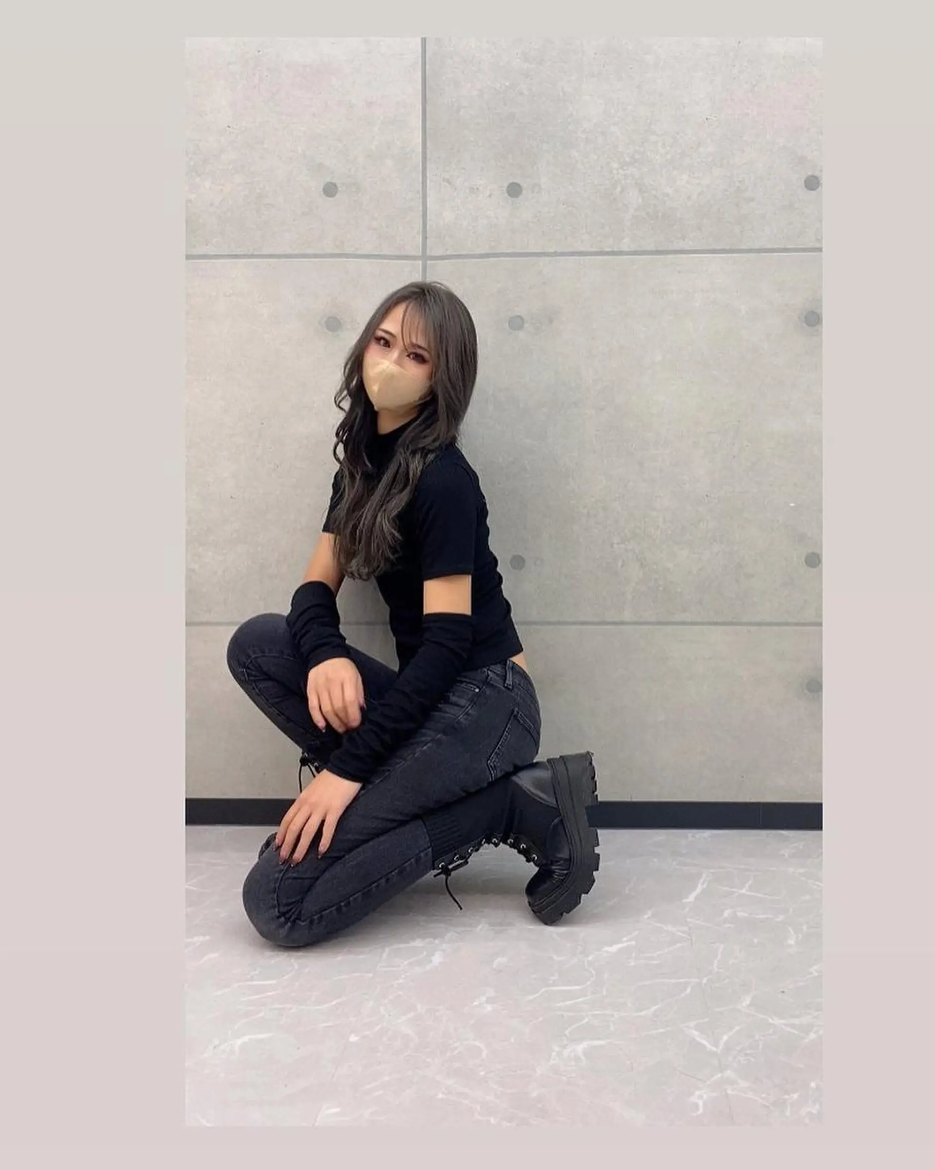 ロング カラー 黒髪 UNDER vr 【アンダーバー】のヘアスタイル