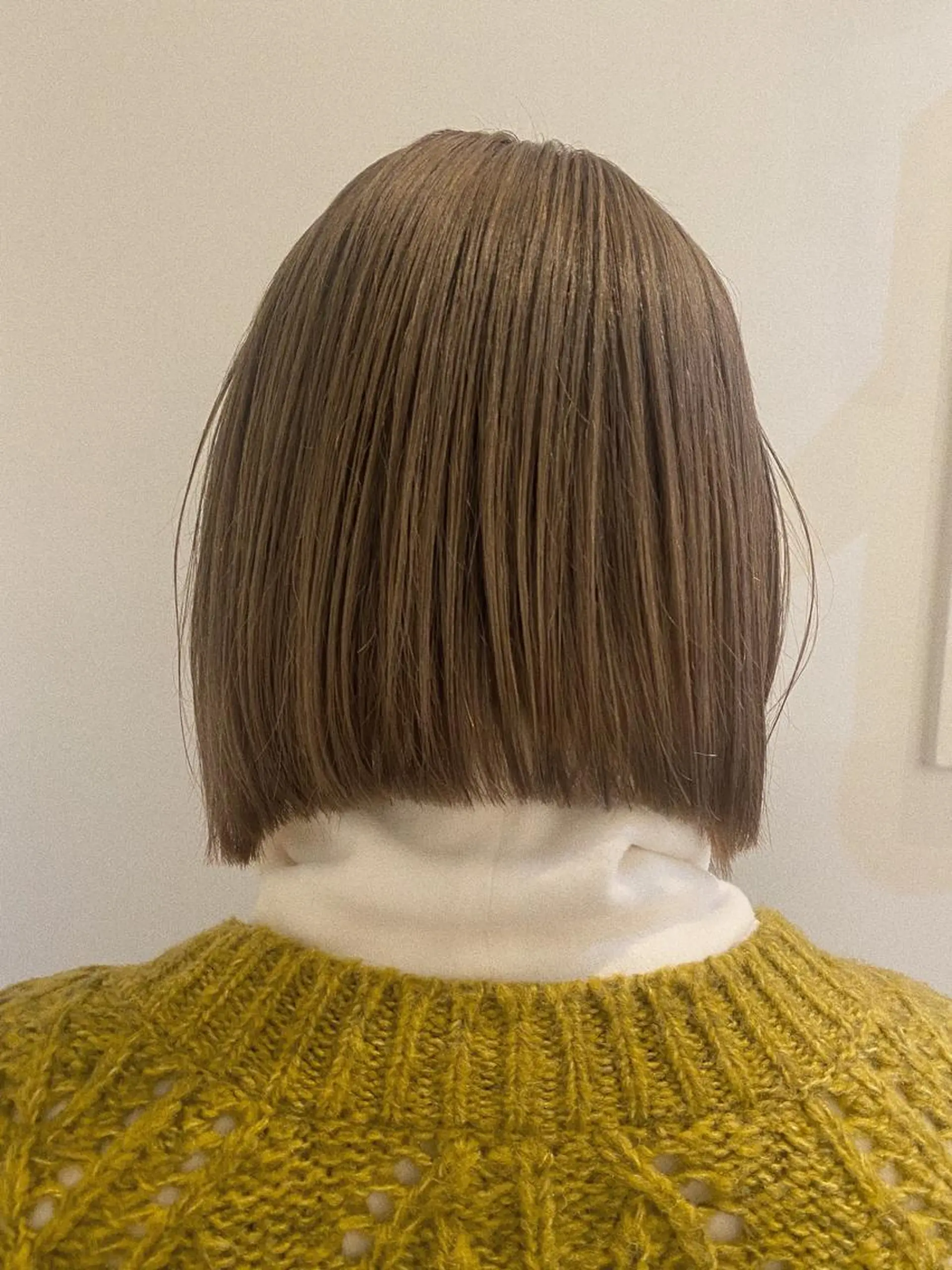 ミディアム カラー ベージュカラー ブリーチ 透明感カラー ミルクティーベージュ SALOWIN 栄3丁目店所属・砂原 ひよりのヘアスタイル