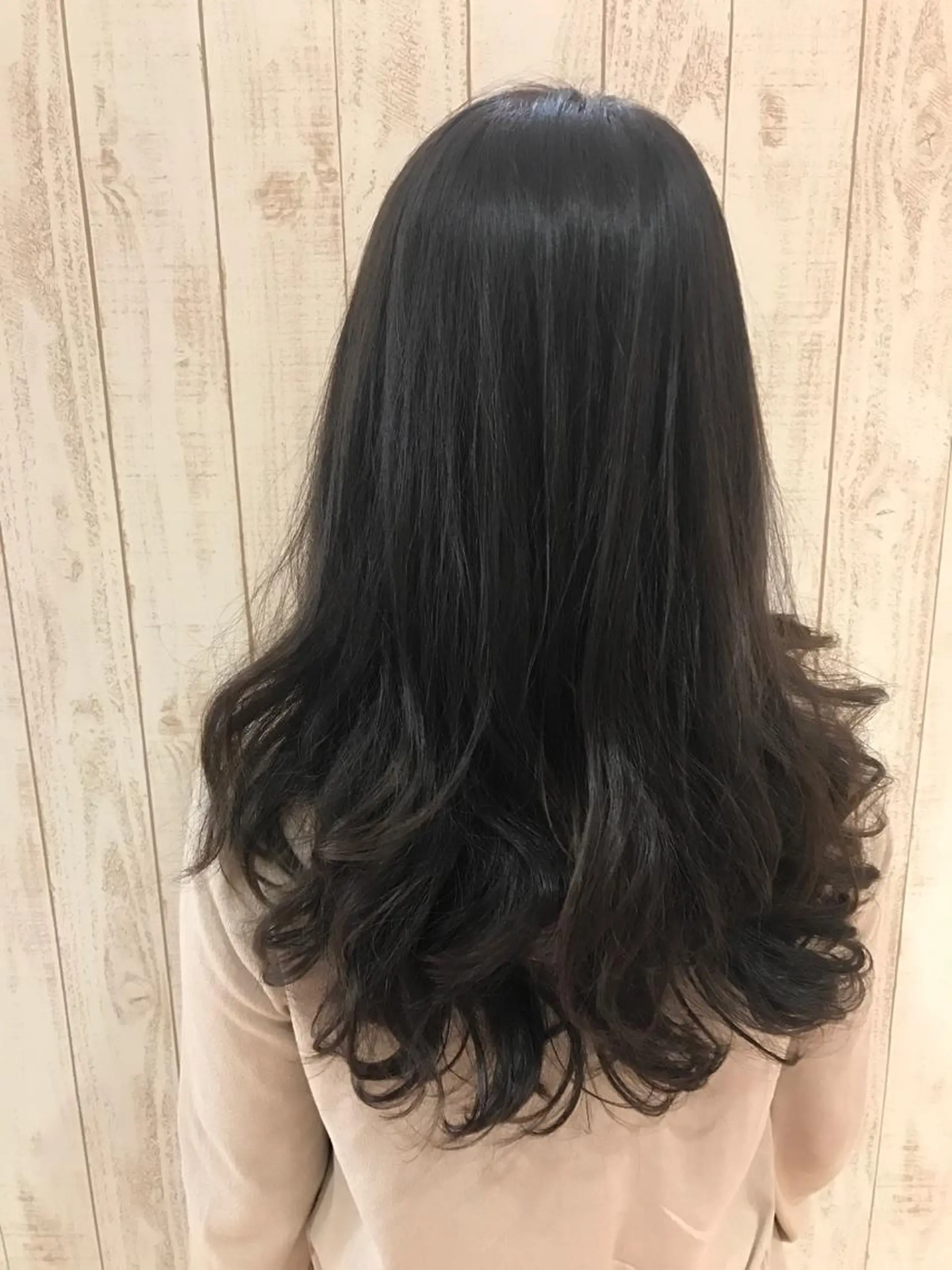 ロング パーマ カット パーマ Le Clic所属・貝通丸 朱里のヘアスタイル