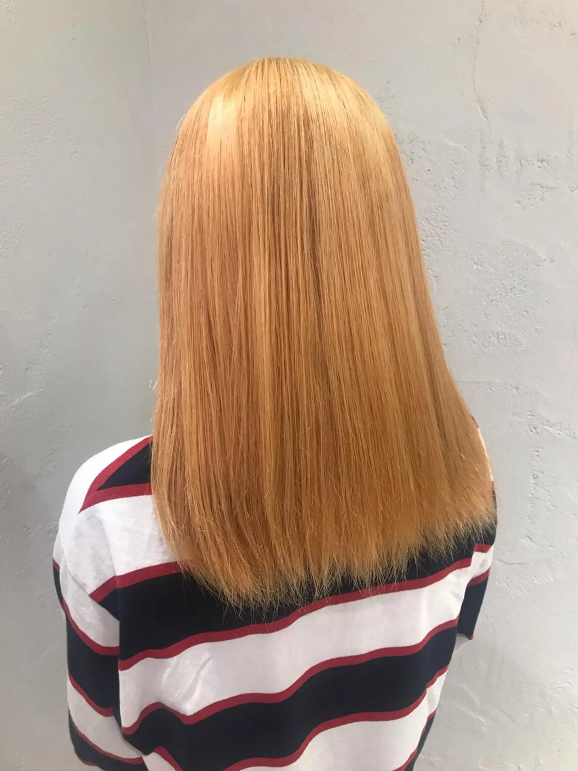 ロング カラー ブリーチ ハイトーンカラー 🫧透明感カラー/ ボブ/小笠原🪽のヘアスタイル