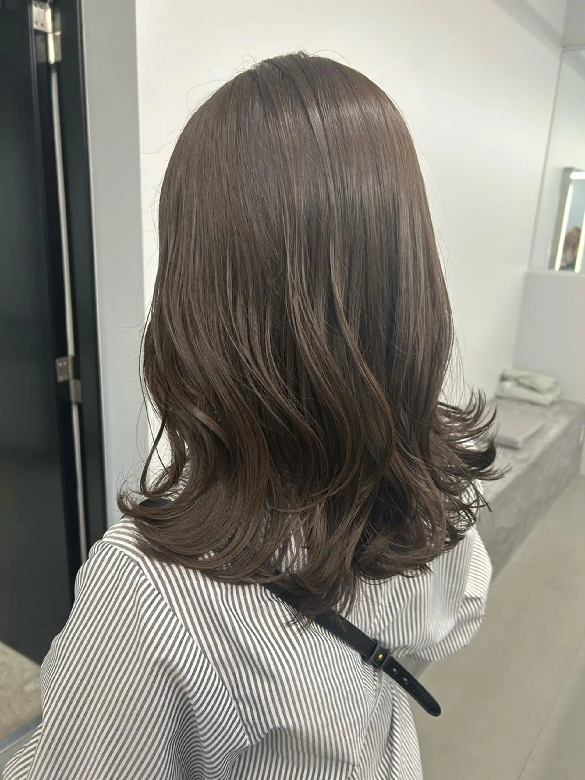 セミロング カラー カット ヘアカラー トリートメント HANA ROCCO3rdのヘアスタイル