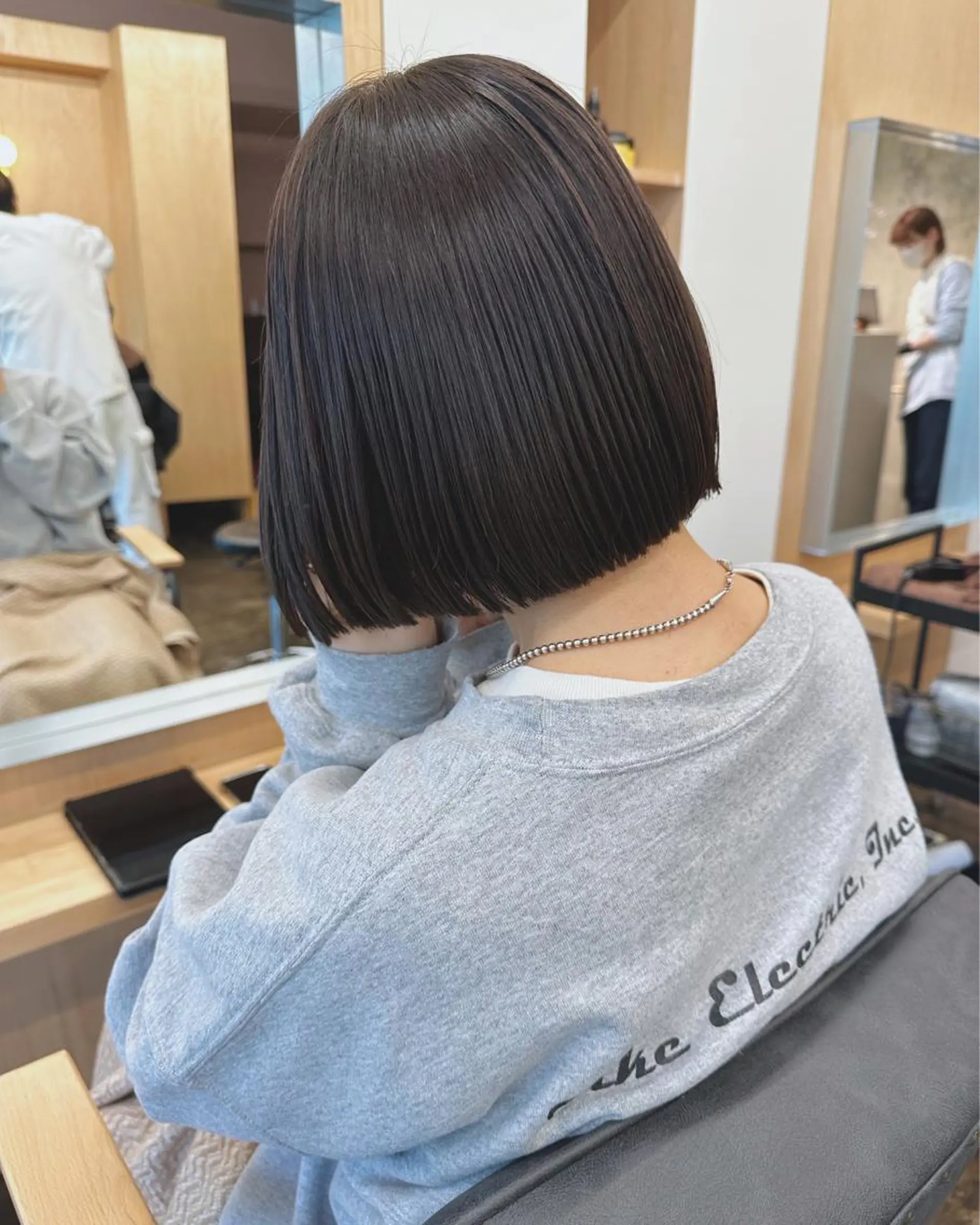 ショート カラー グレージュ オリーブグレージュ オリーブグレー yupi🐈‍⬛ レイヤー/パーマのヘアスタイル