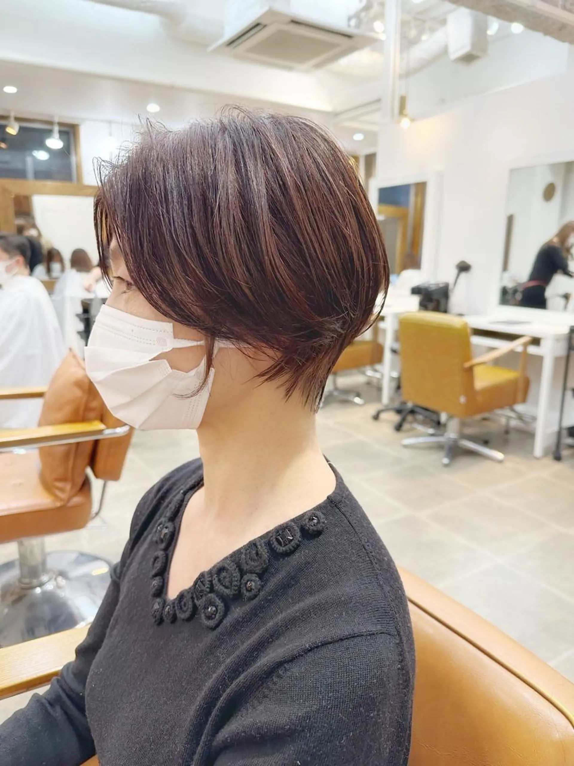 ショート カラー ショートボブ ショートレイヤー ハンサムショート ブリーチ グレージュ newline銀座所属・🍀🍀🍀 金子涼🍀🍀🍀のヘアスタイル