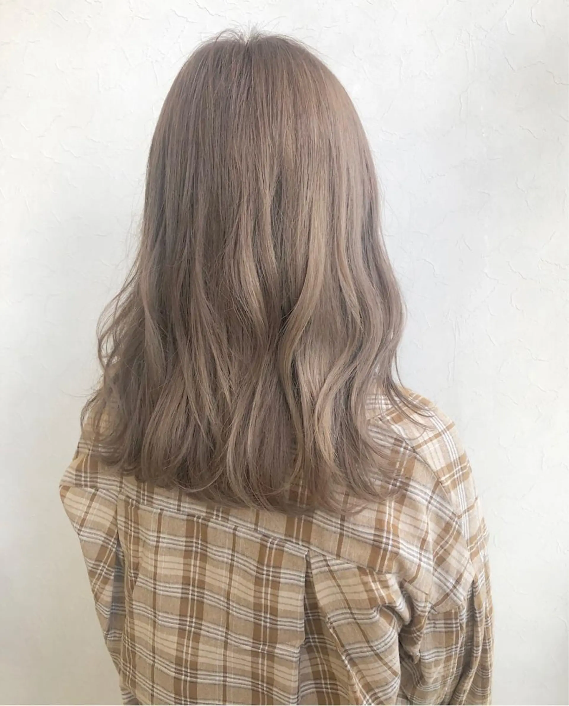 セミロング カラー nakahara madokaのヘアスタイル