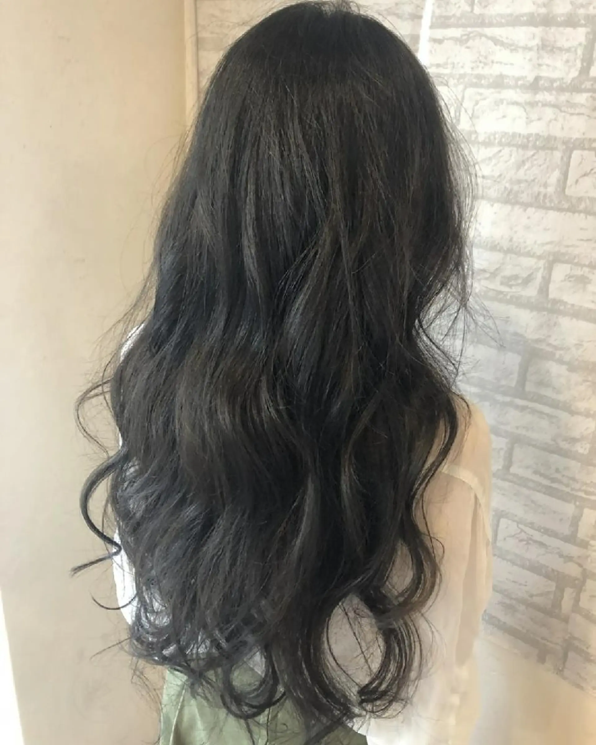 ロング カラー グレージュ JIL BLAN 京都所属・RU RIのヘアスタイル