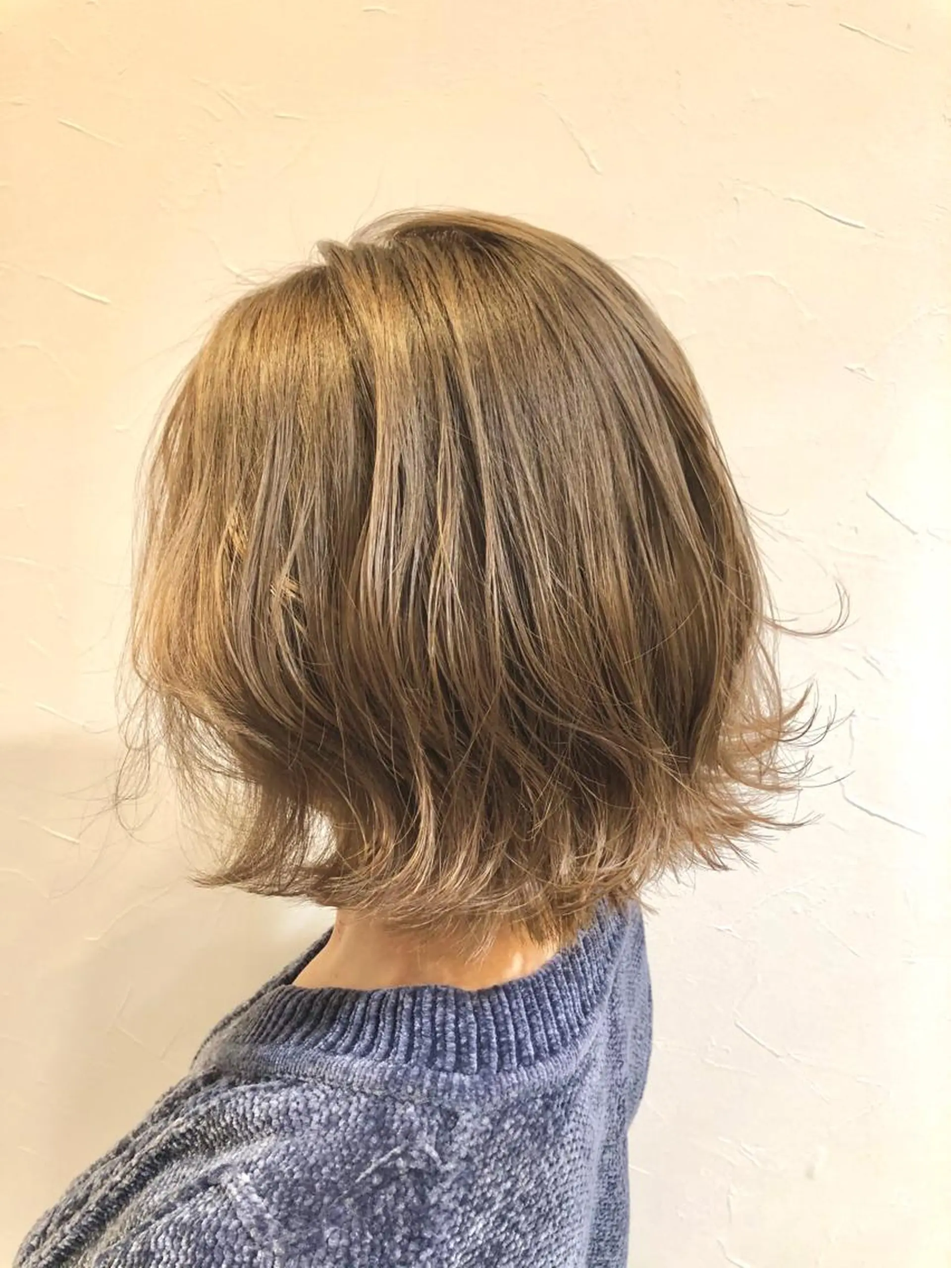 ミディアム カラー ベージュカラー ブリーチ ハイトーンカラー ハイトーンベージュ 🔶PAIR🔶 TAKAのヘアスタイル