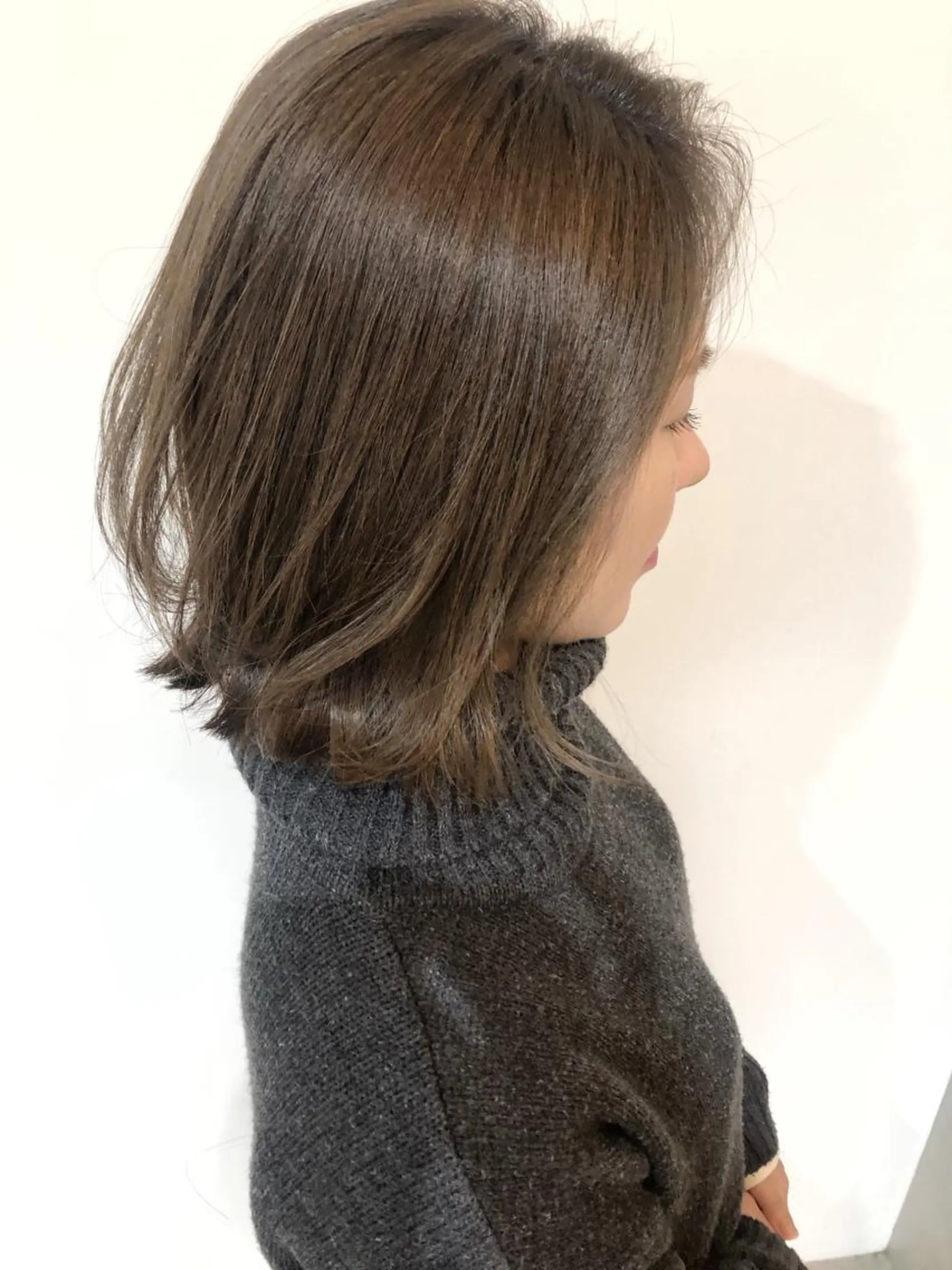 ミディアム カット ヘアカラー reverie【レヴリー】所属・夜23時まで予約🉑 reverieあきらのヘアスタイル